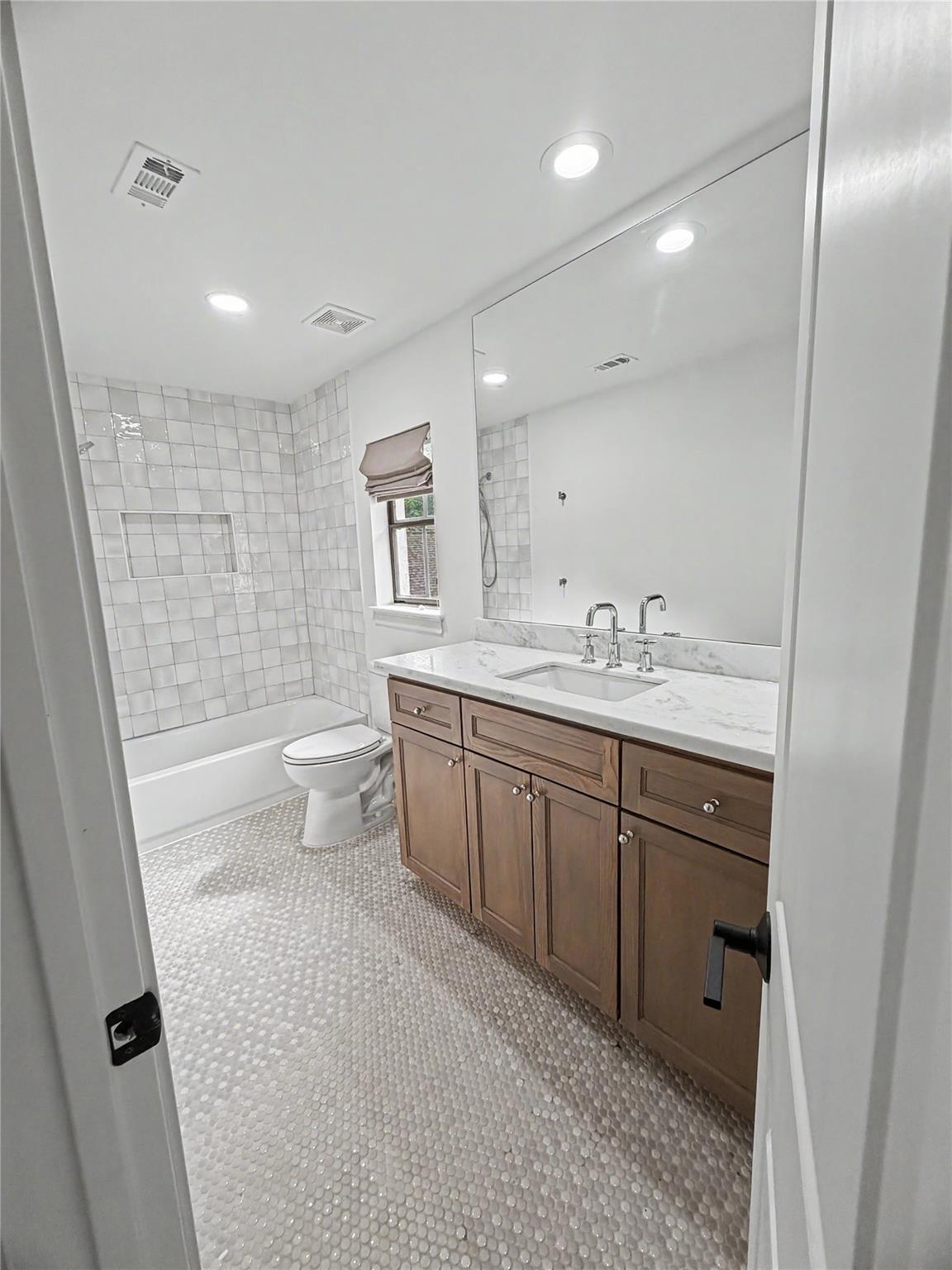 25 Woodsborough Circle