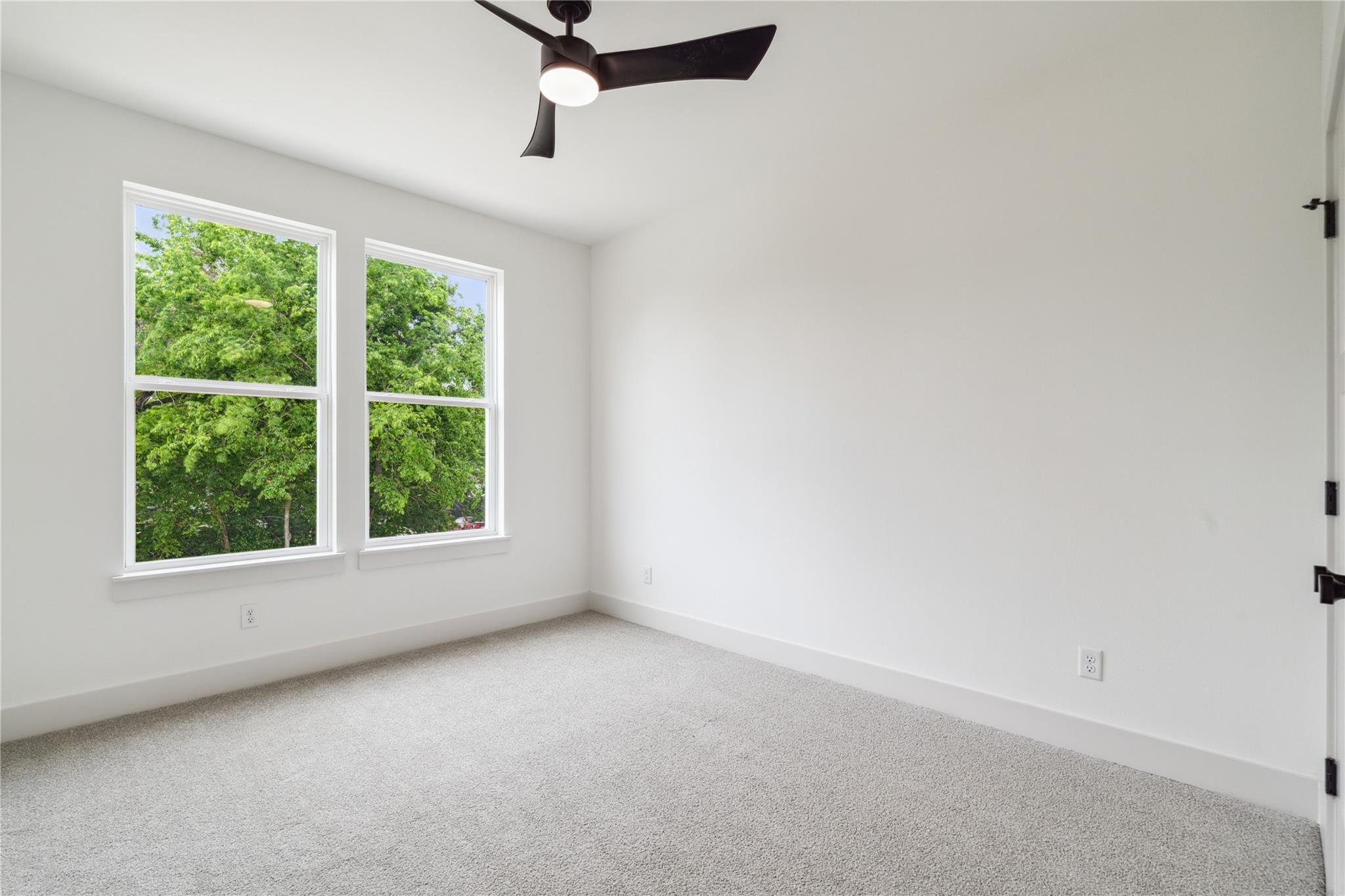 3415 & 3417 Stonewall Street