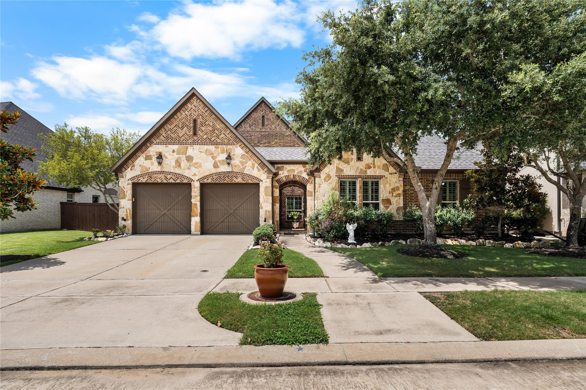 6918 Champion Trail