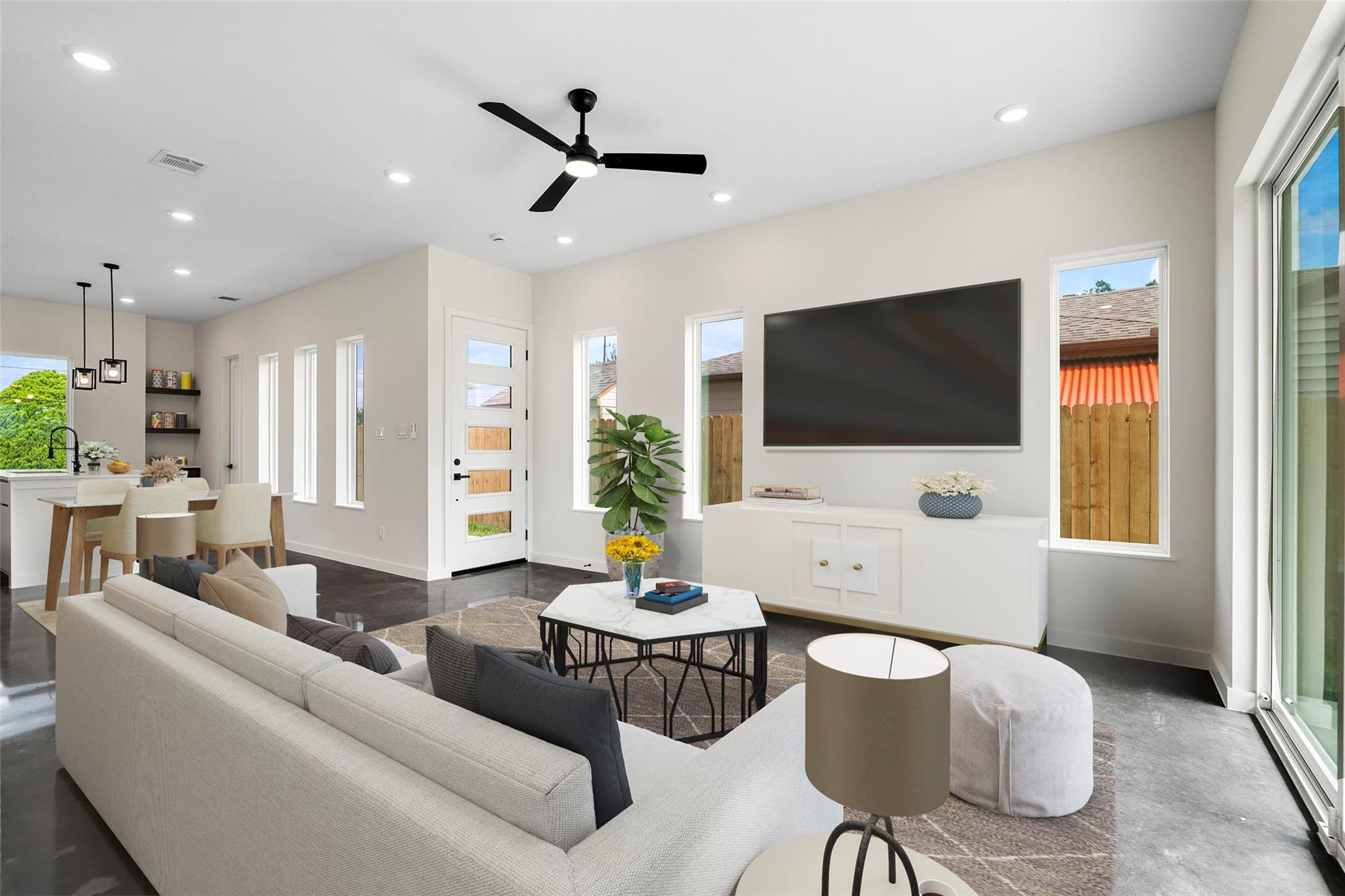 8022 Colonial Lane # B