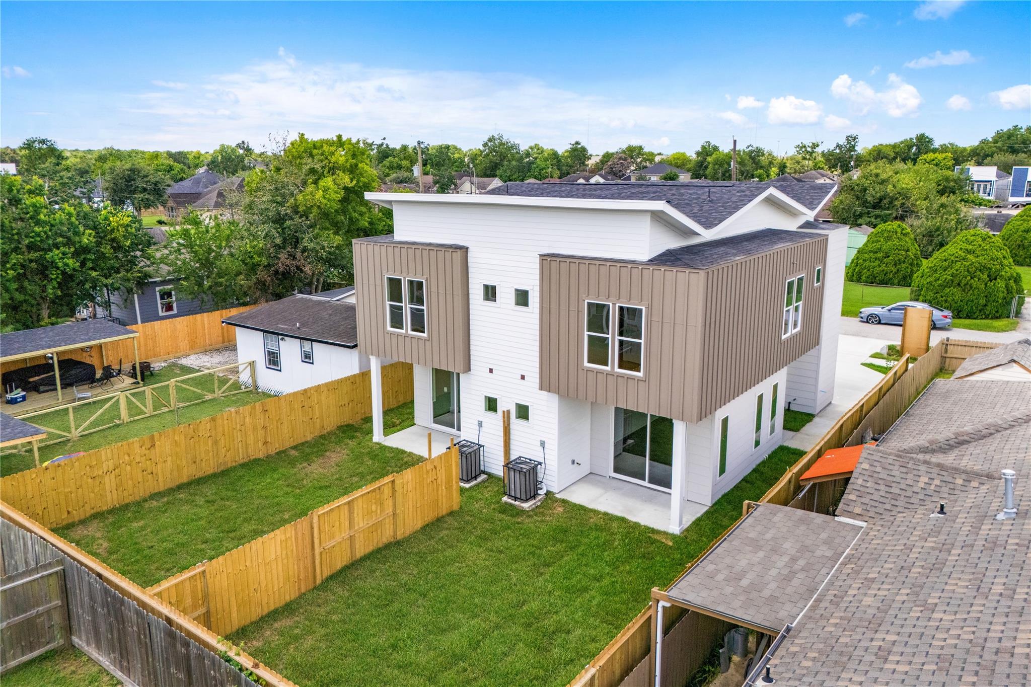 8022 Colonial Lane # B