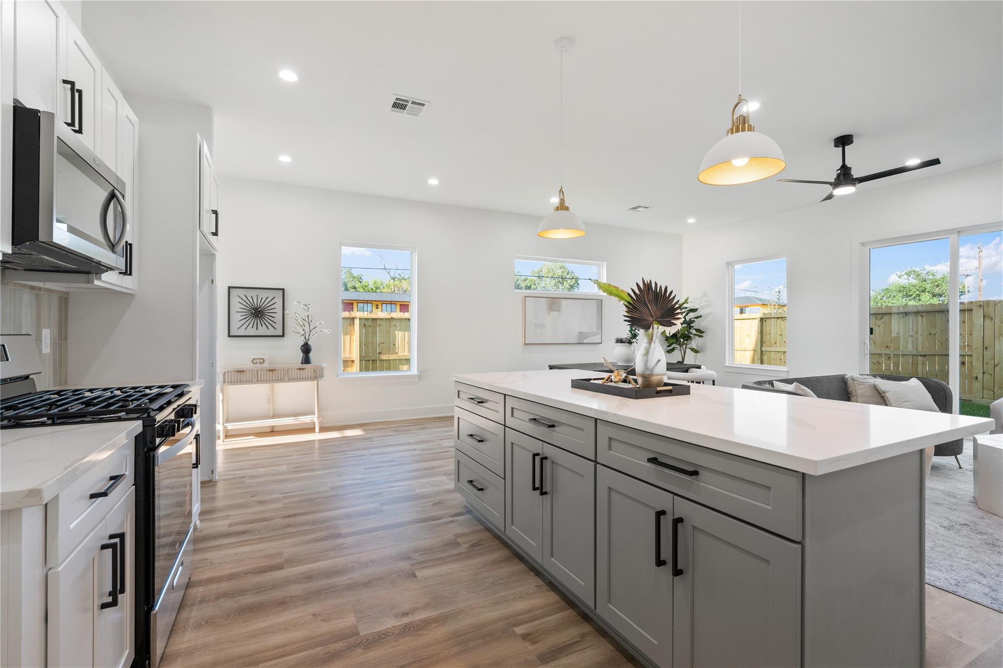 9003 Comal Street, Houston