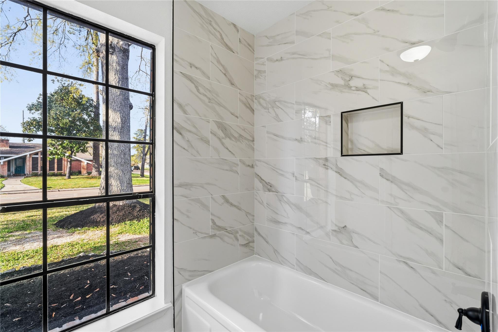 8014 17th Green Drive