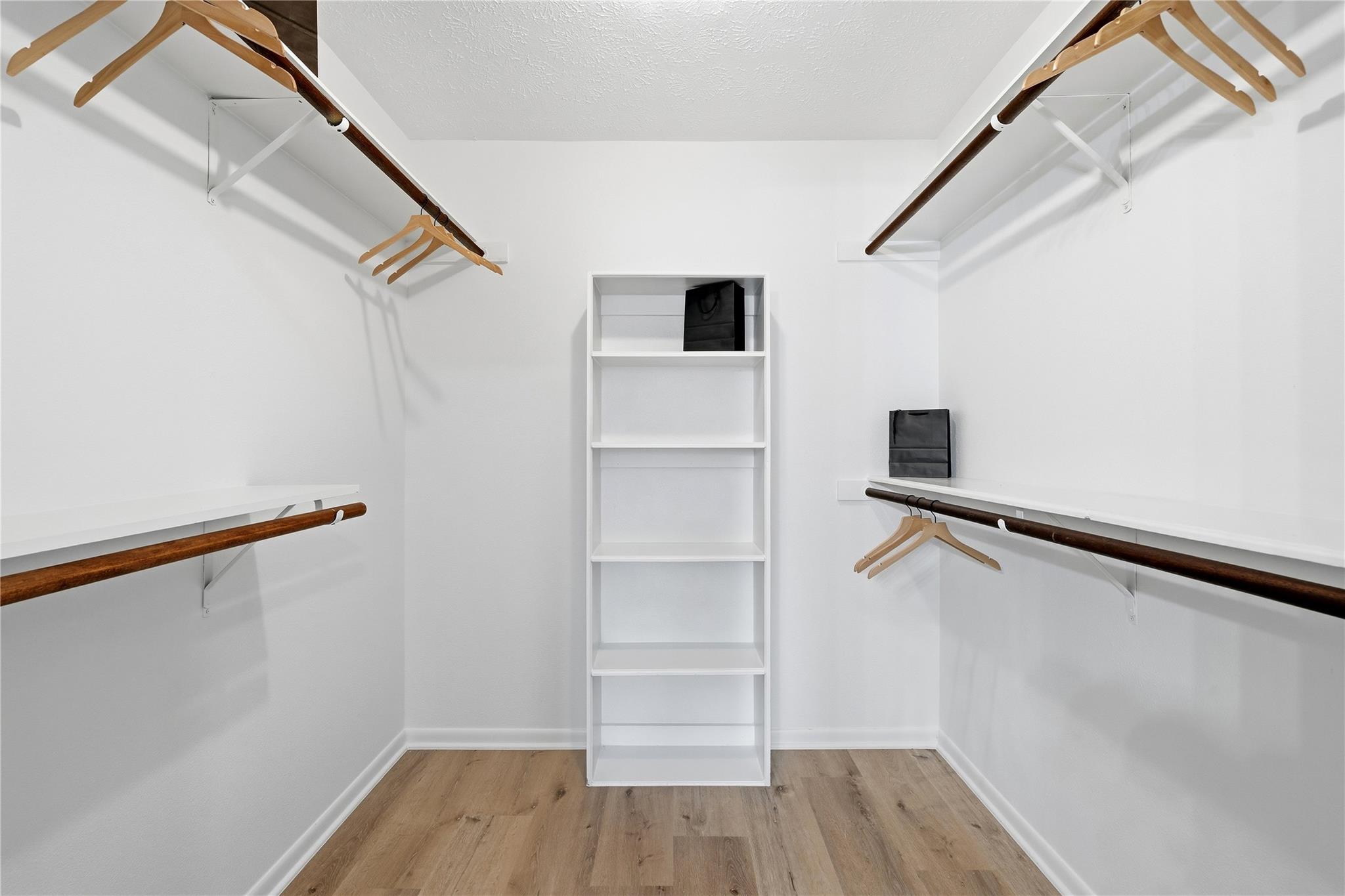 8014 17th Green Drive