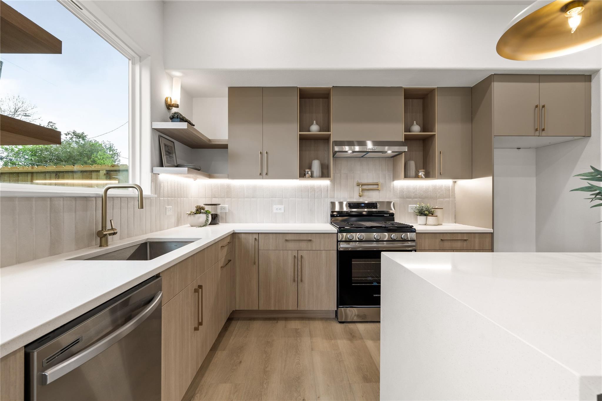 7530 La Salette Street