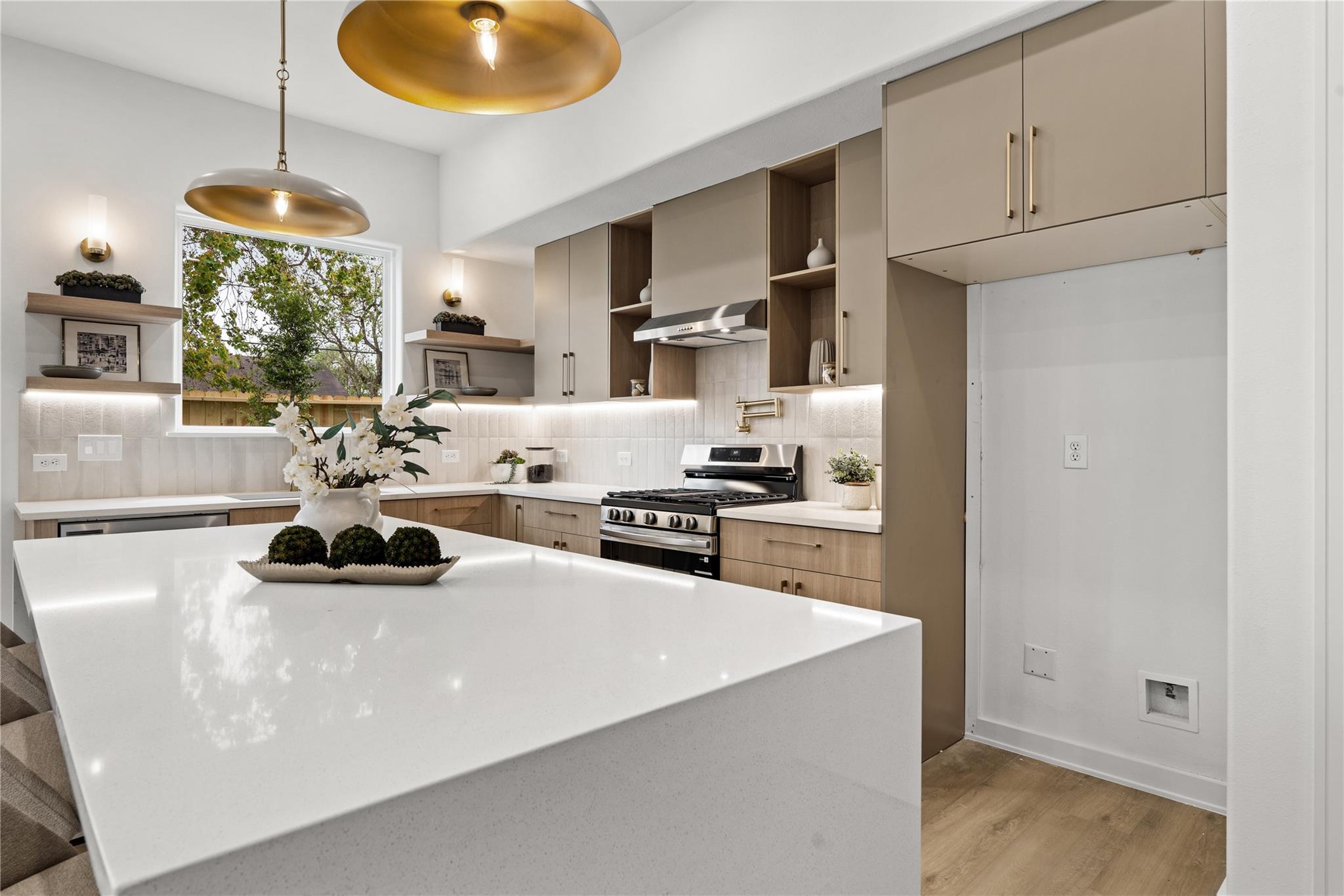 7530 La Salette Street