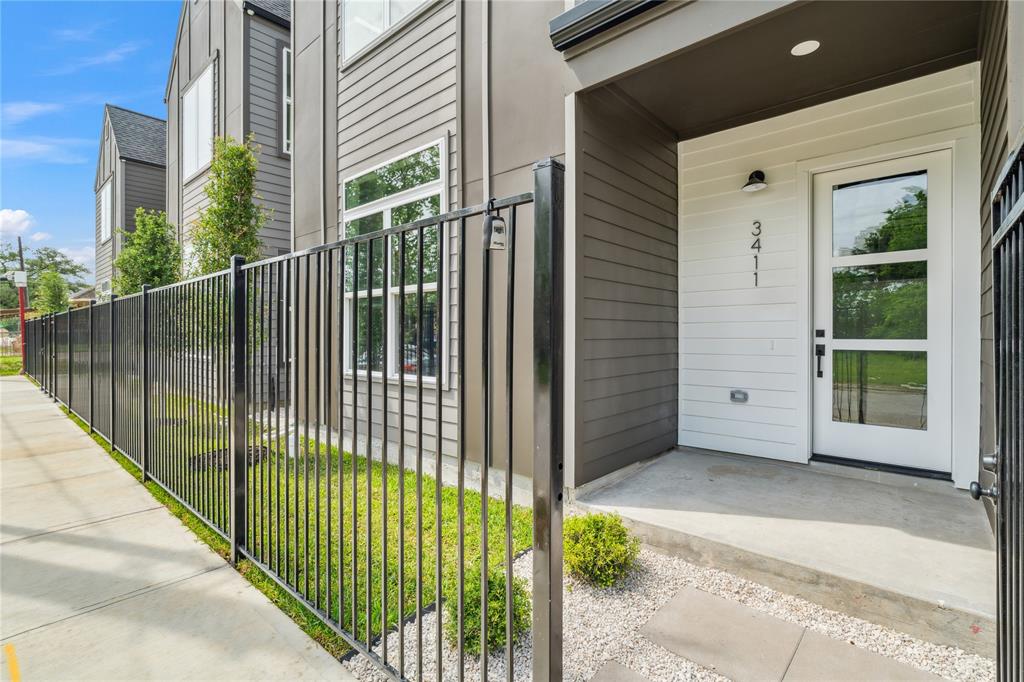 3413 Stonewall Street