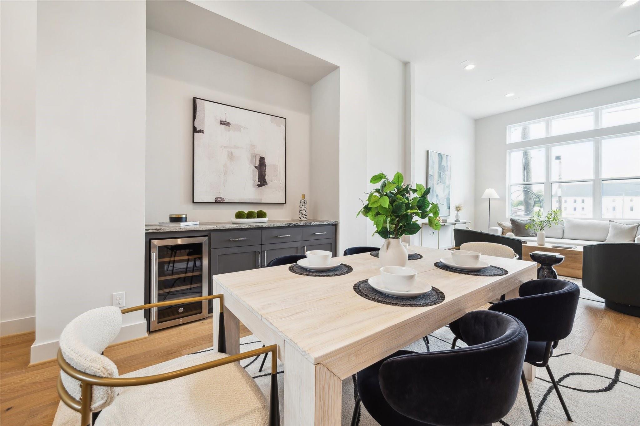 2121 Emancipation Avenue