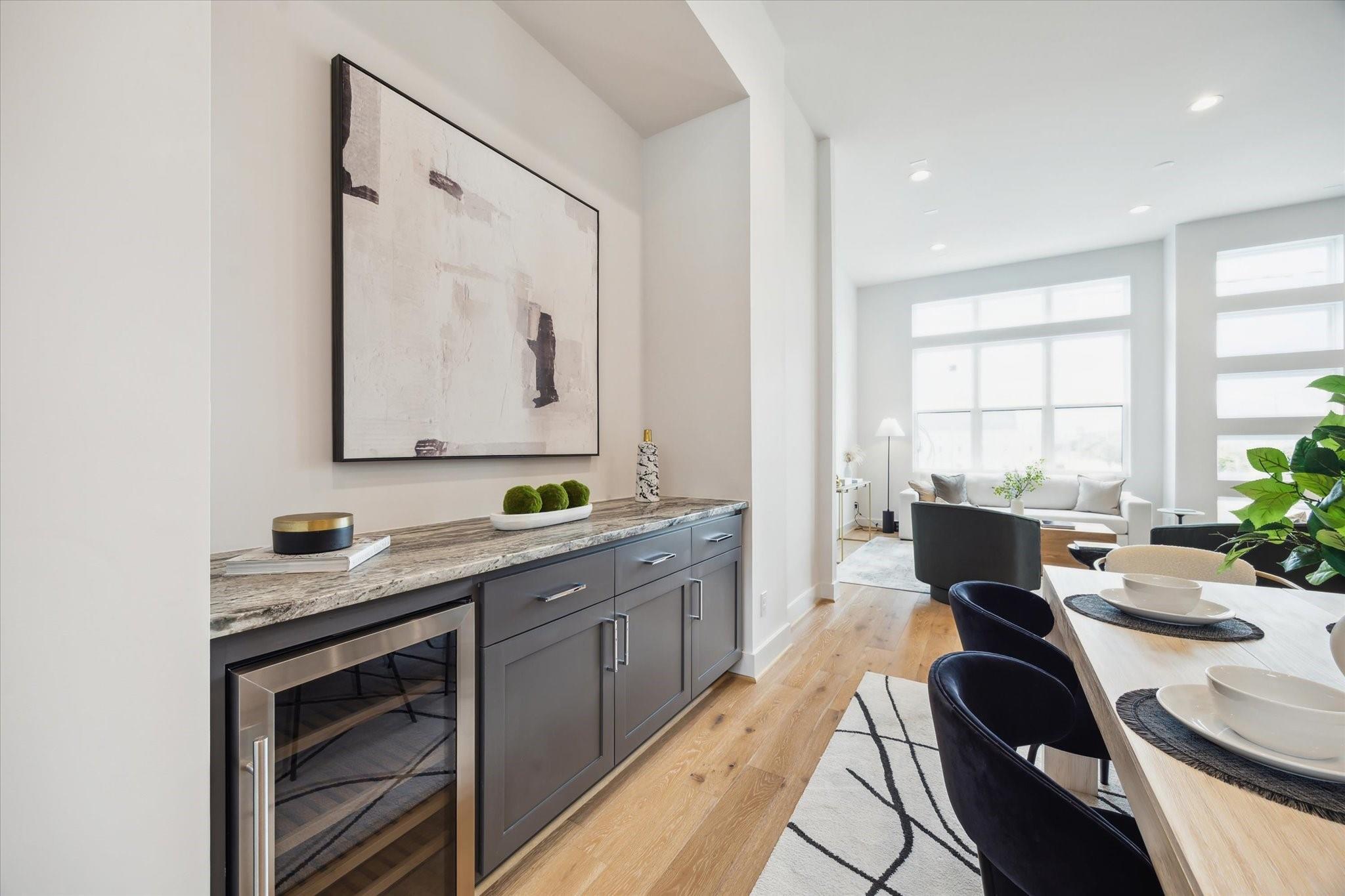 2121 Emancipation Avenue