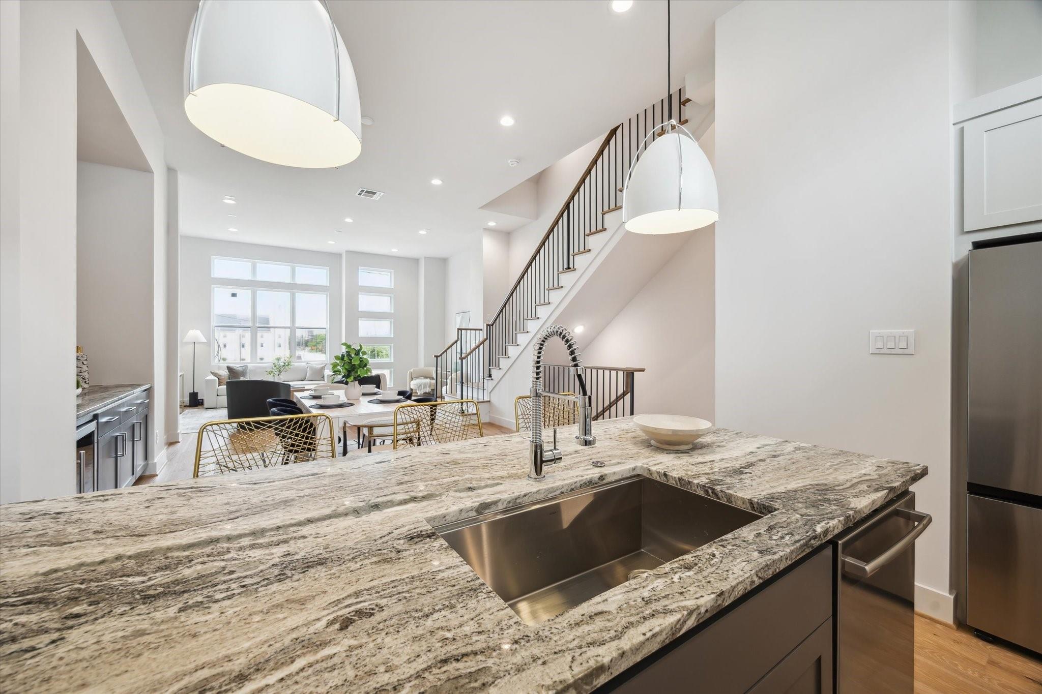 2121 Emancipation Avenue