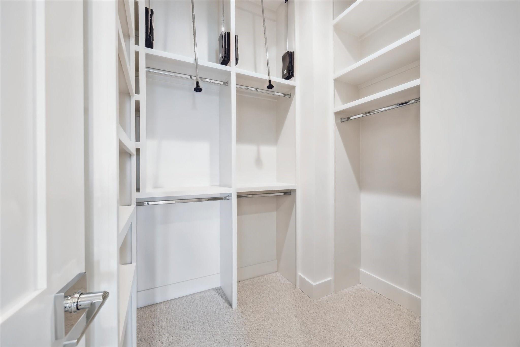 2121 Emancipation Avenue