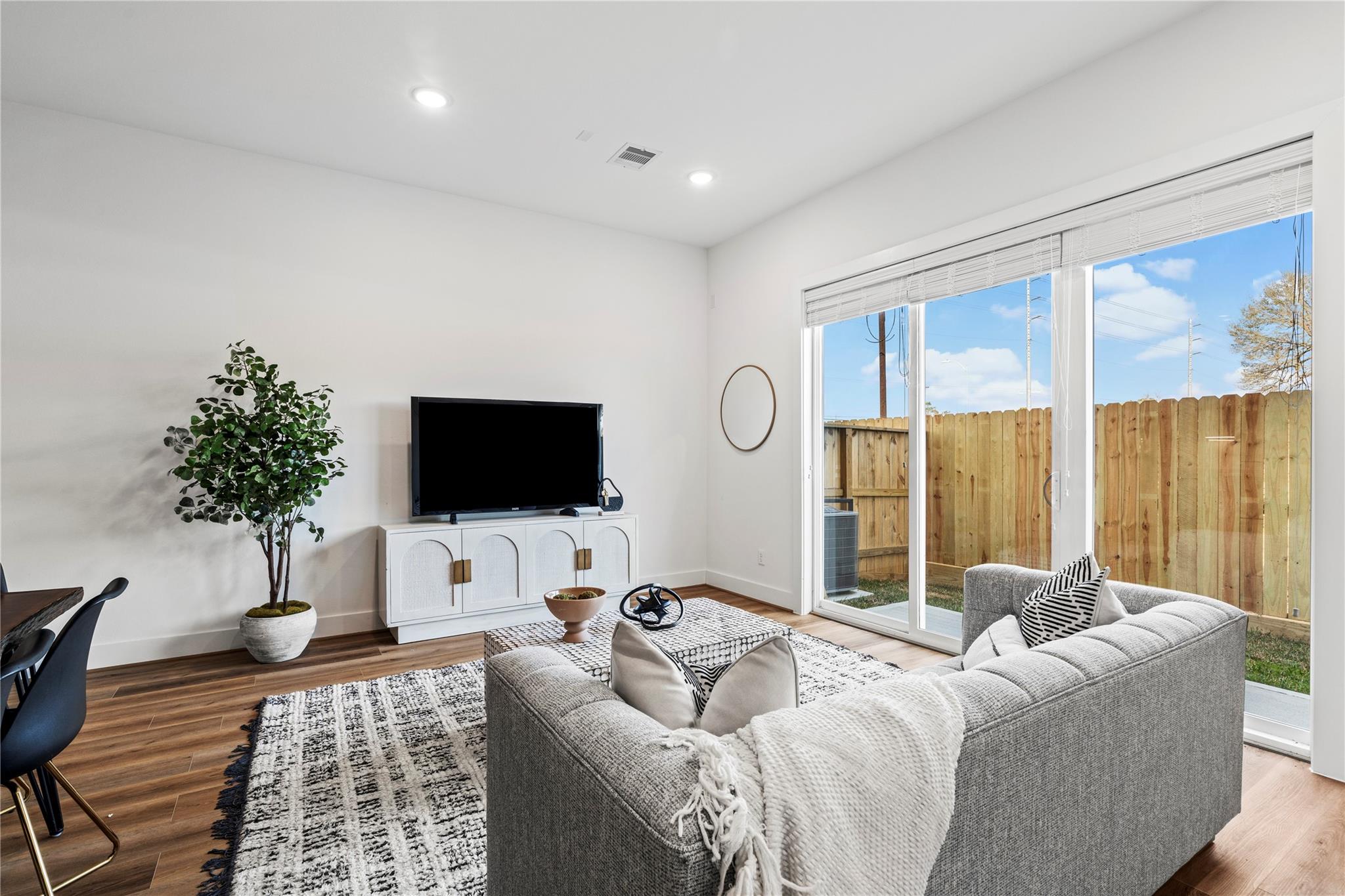 1021 Upside Wheatley