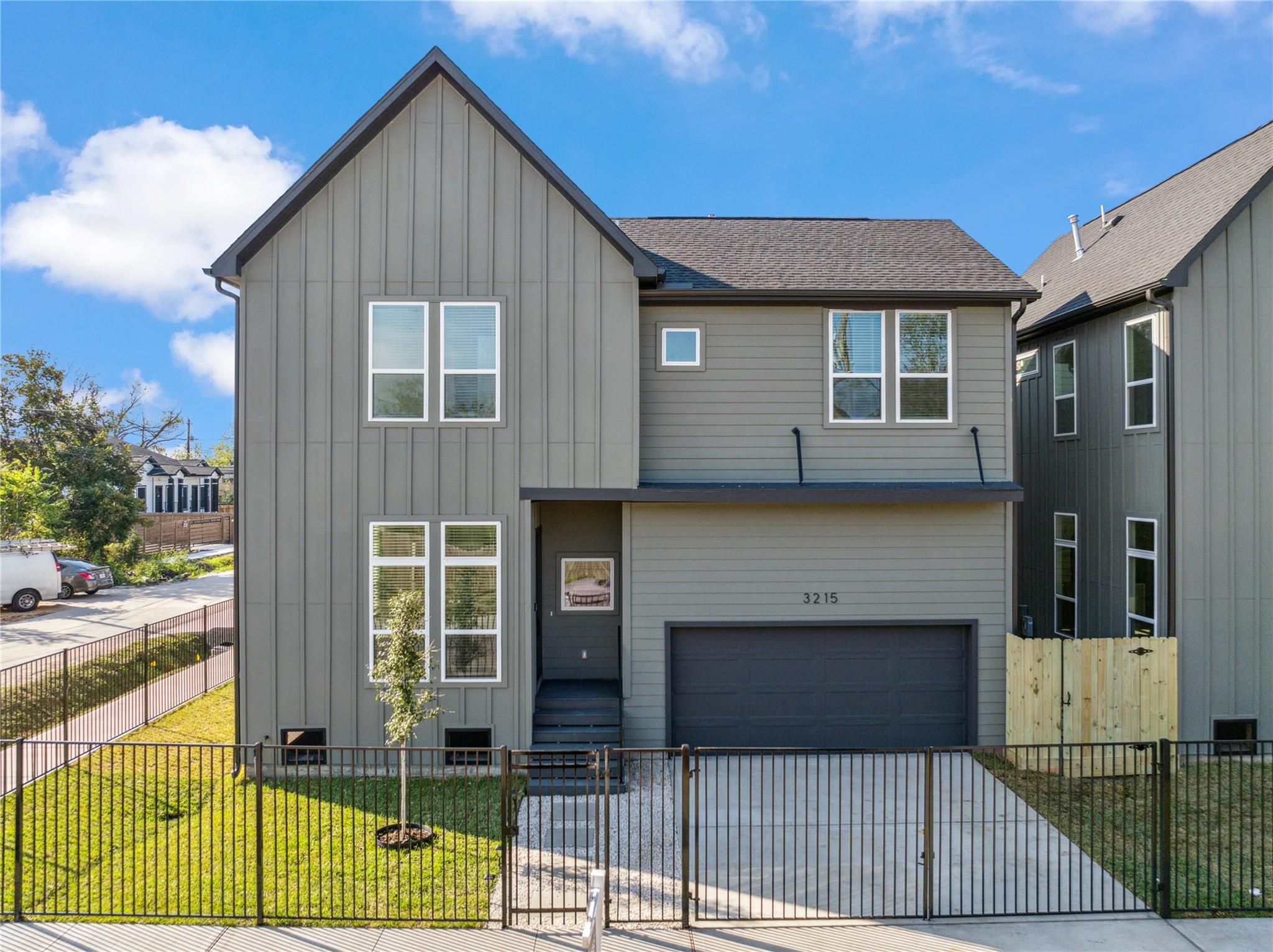 3219 Brewster Street
