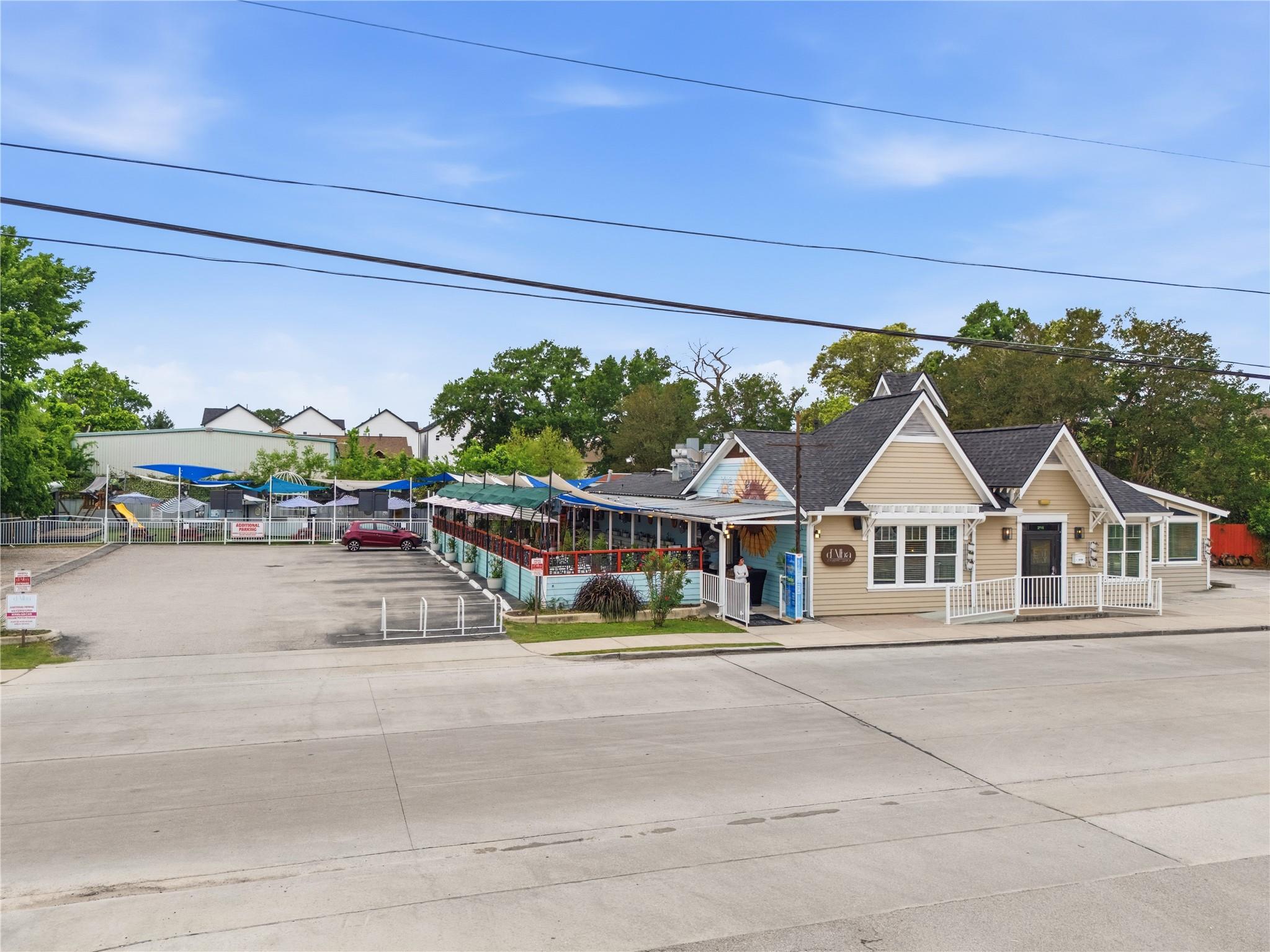 1420 W 34th 1/2 Street