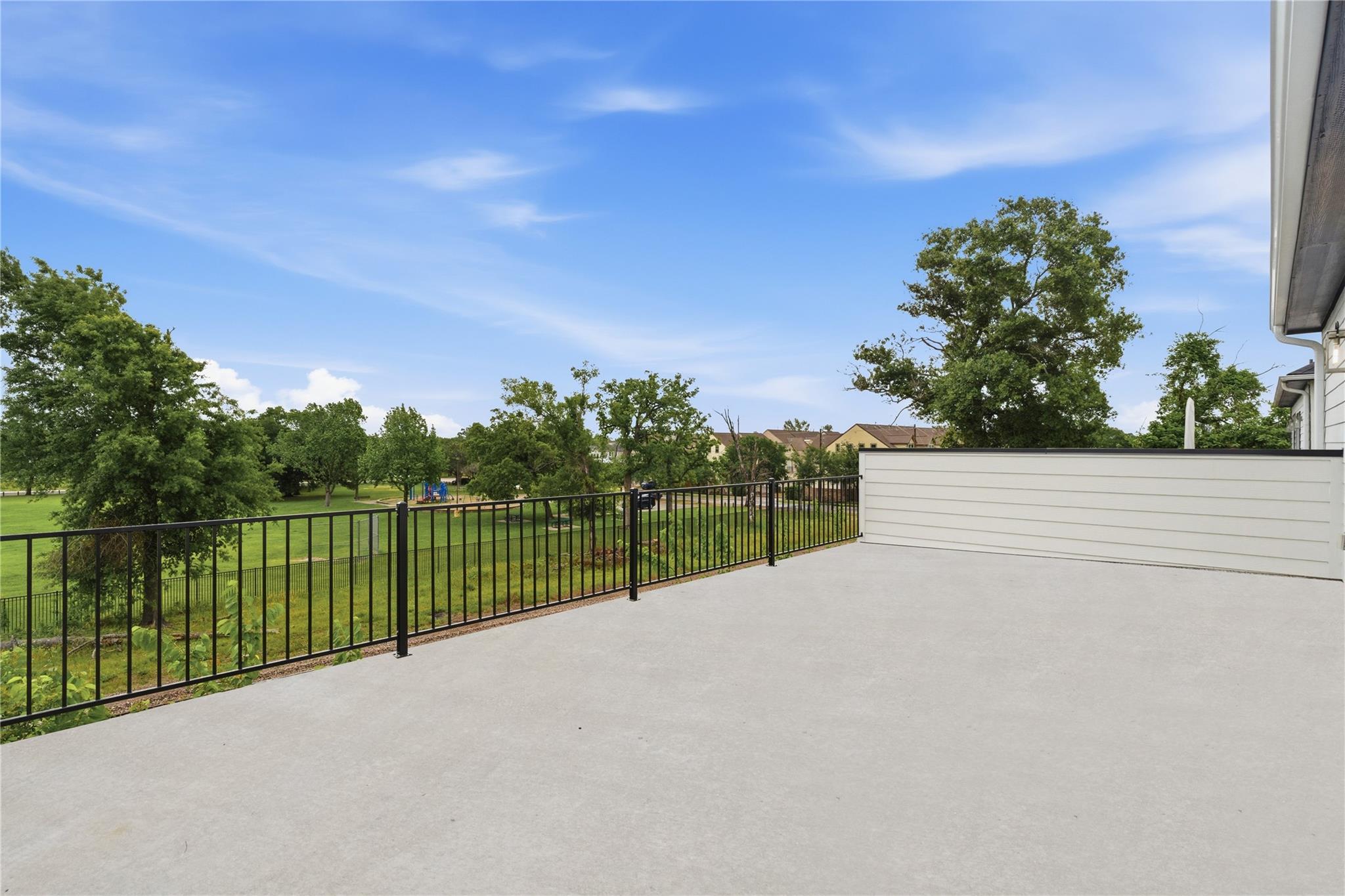 1420 W 34th 1/2 Street