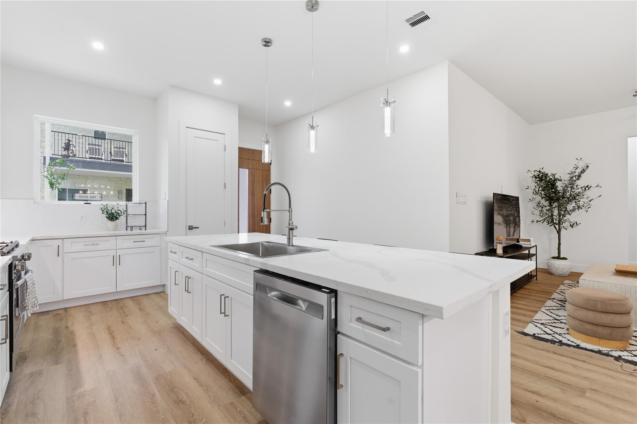 1420 W 34th 1/2 Street