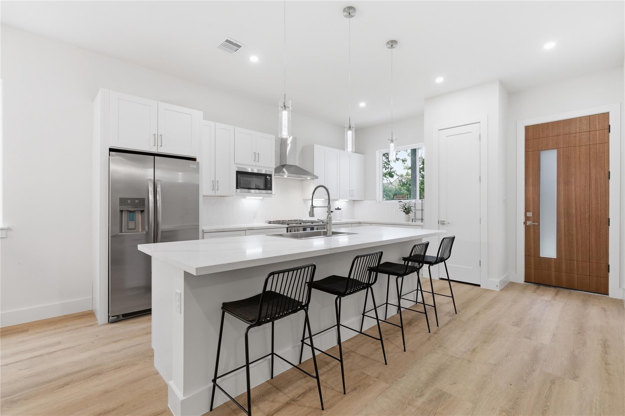 1420 W 34th 1/2 Street