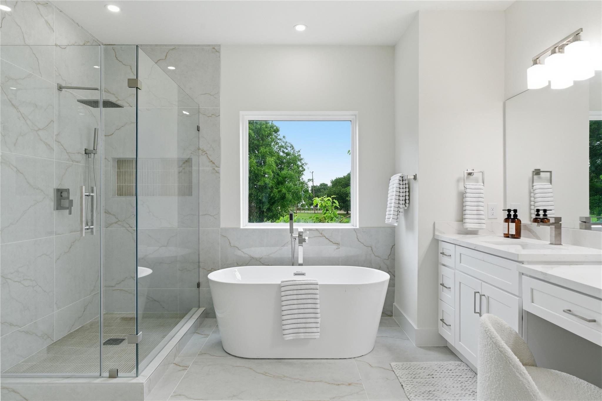 1420 W 34th 1/2 Street