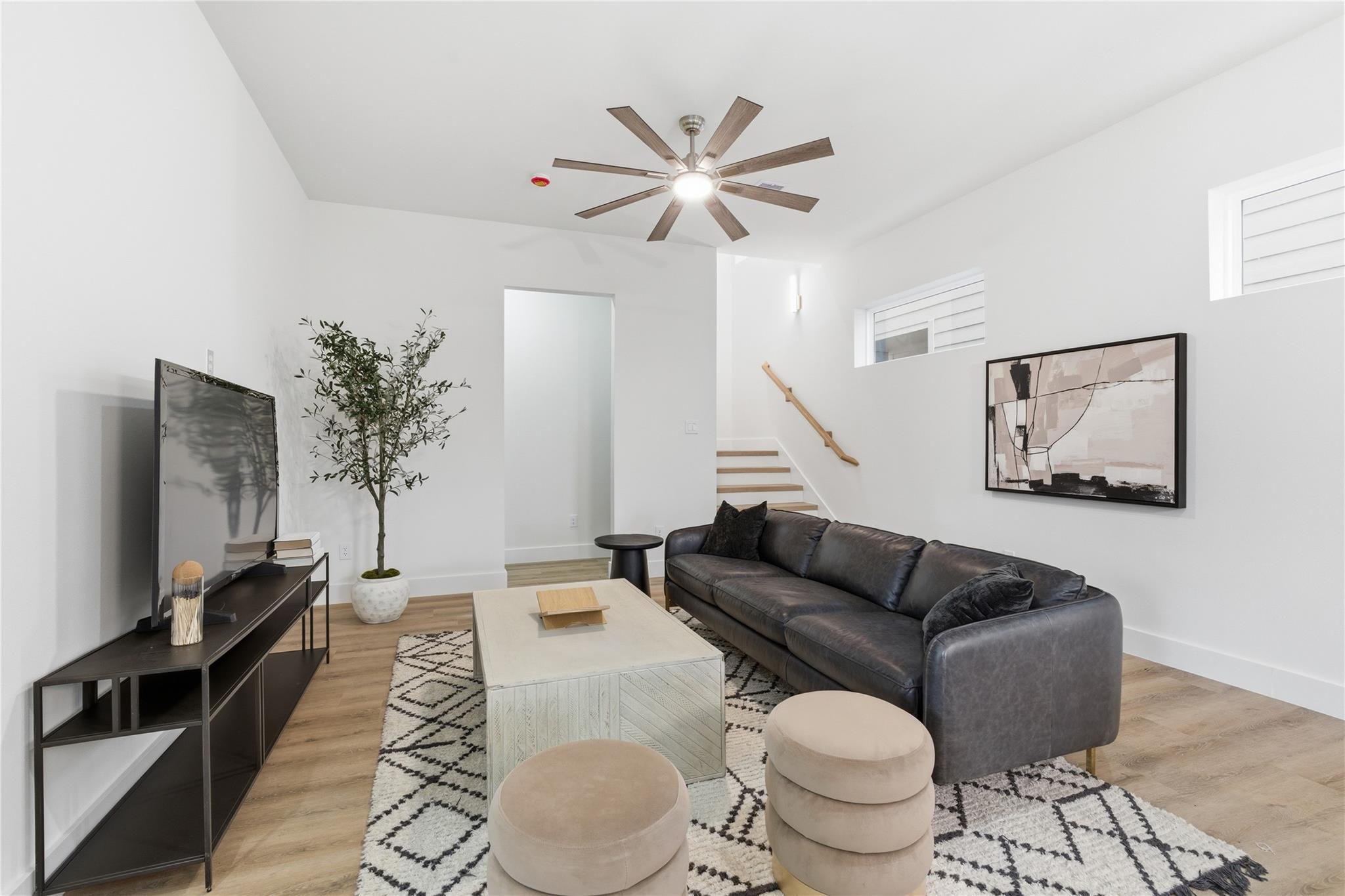 1420 W 34th 1/2 Street