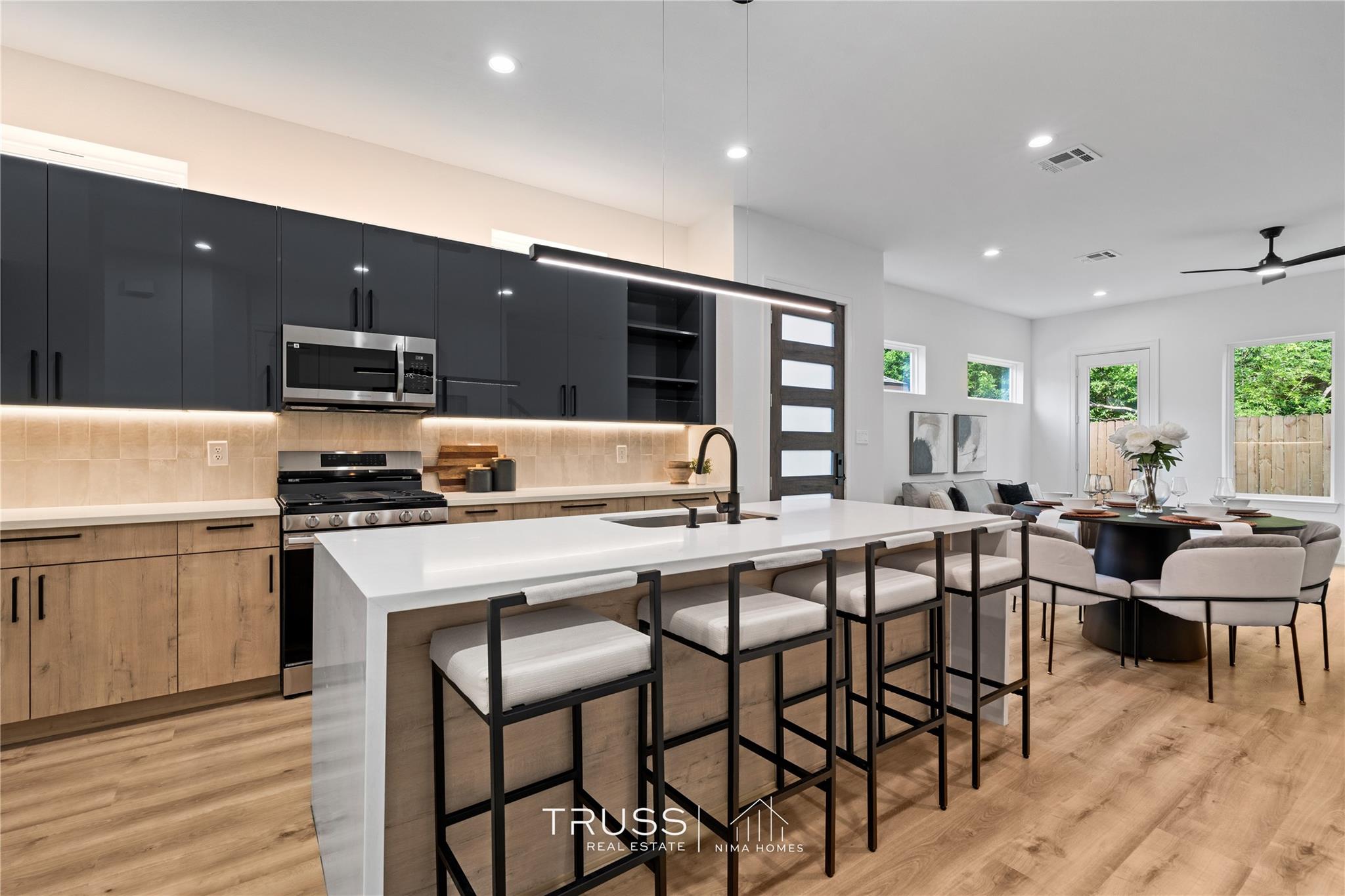 6117 Grace Lane