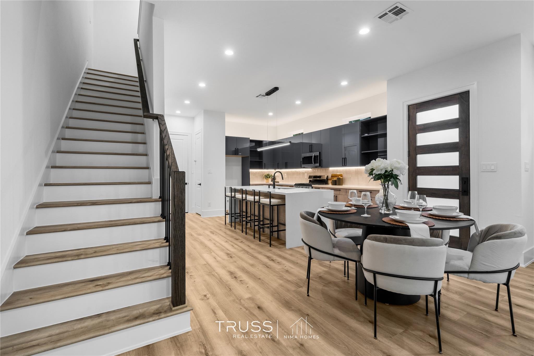 6117 Grace Lane