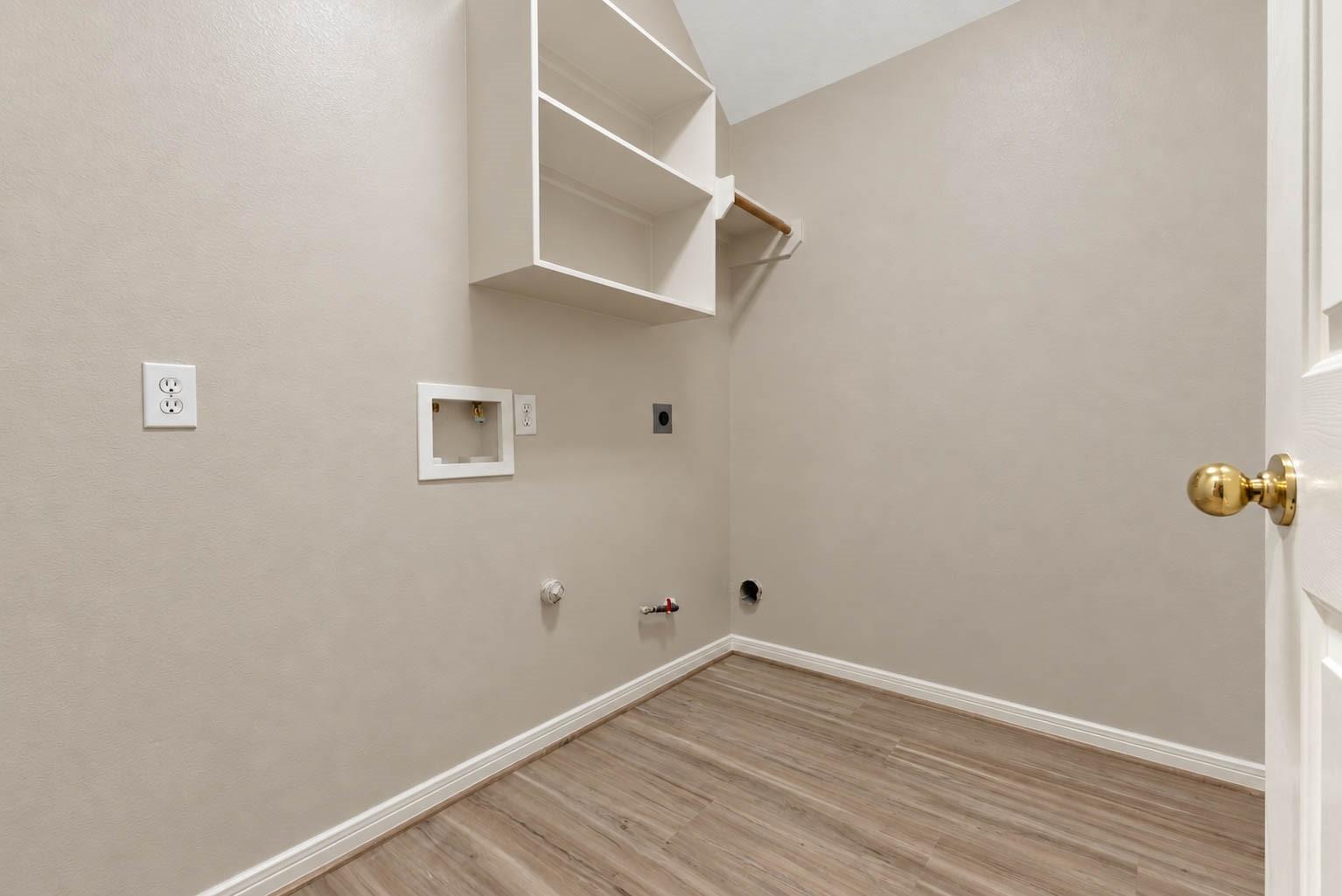 3207 Hickory Knoll Drive