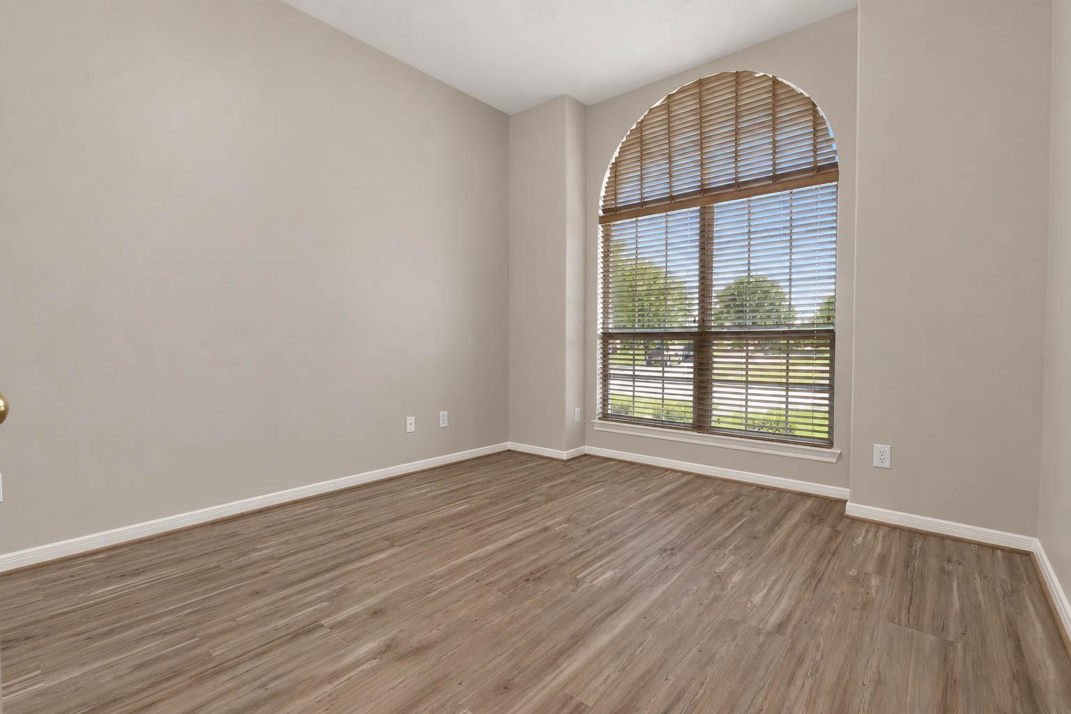3207 Hickory Knoll Drive