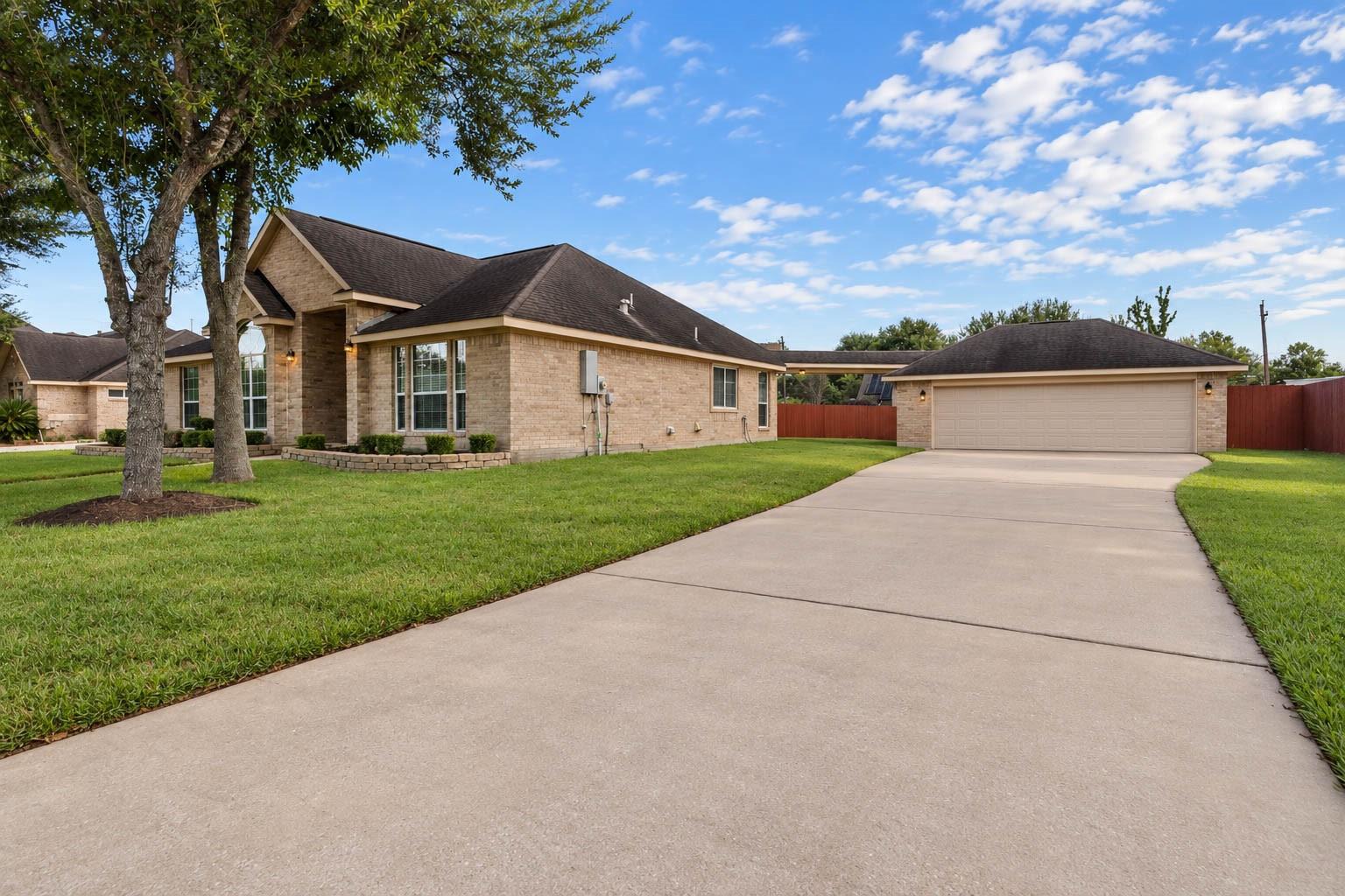 3207 Hickory Knoll Drive