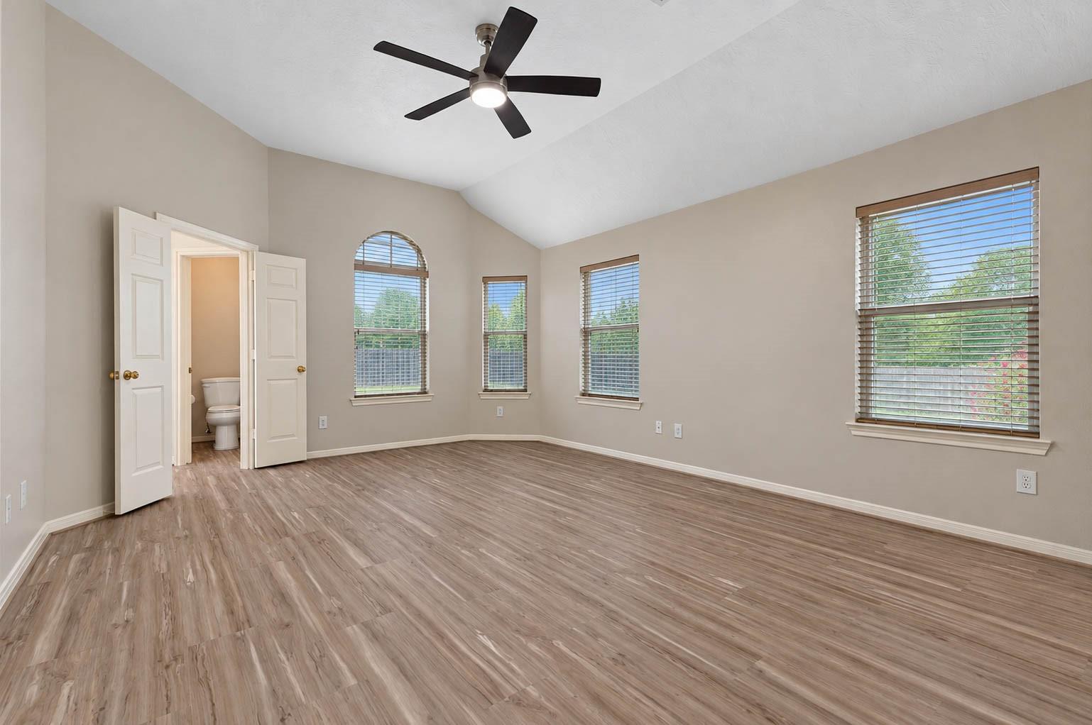 3207 Hickory Knoll Drive