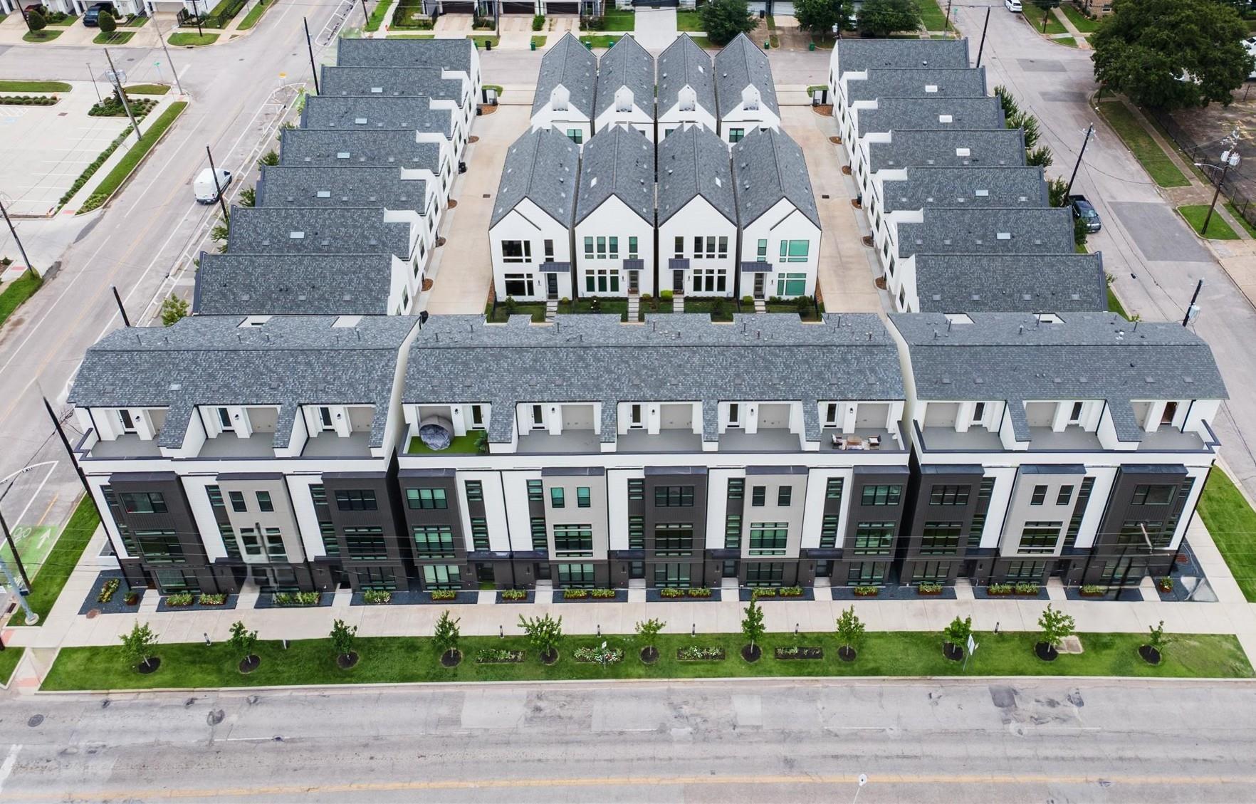 2105 Emancipation Avenue