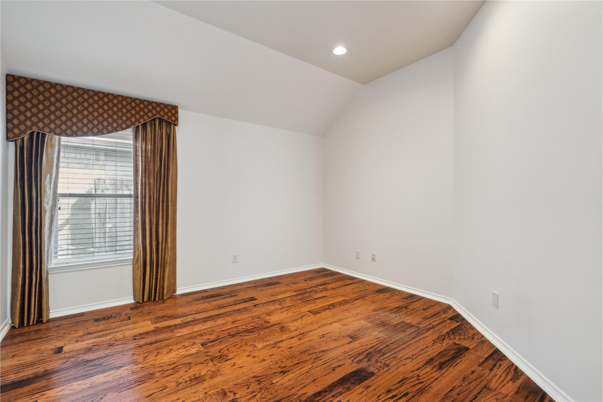 4323 Sunlit Pass Loop