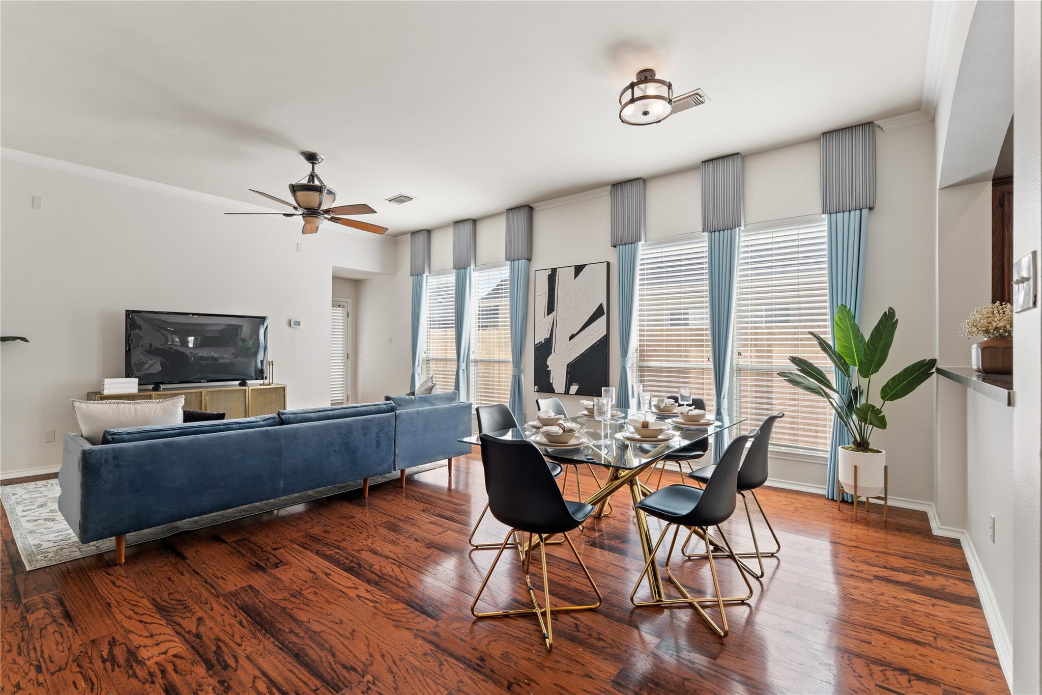 4323 Sunlit Pass Loop