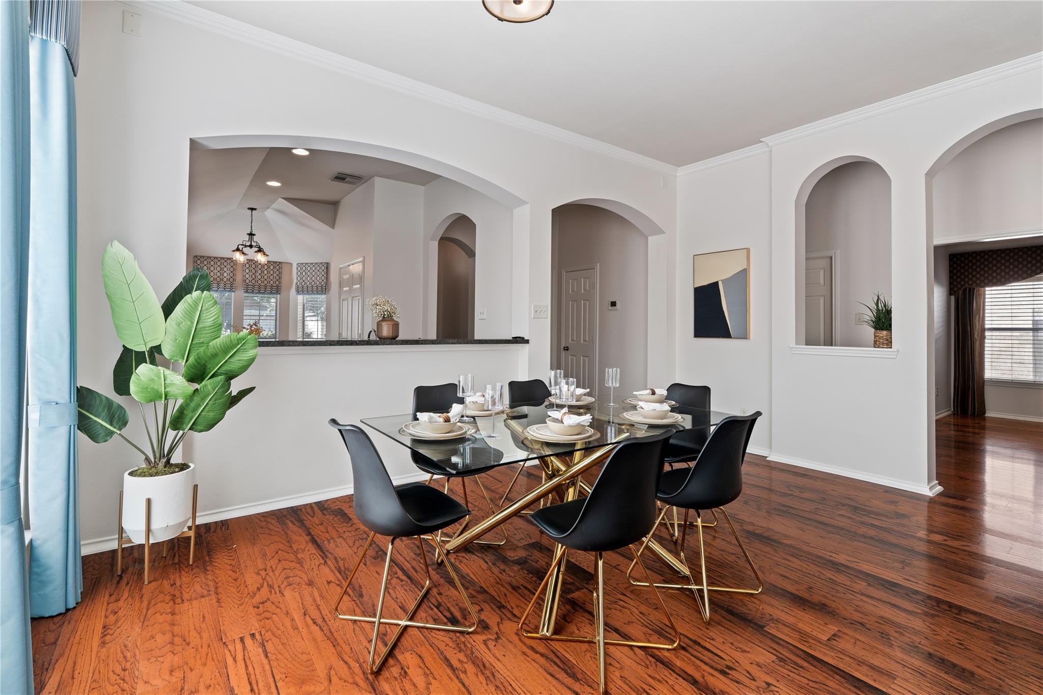 4323 Sunlit Pass Loop