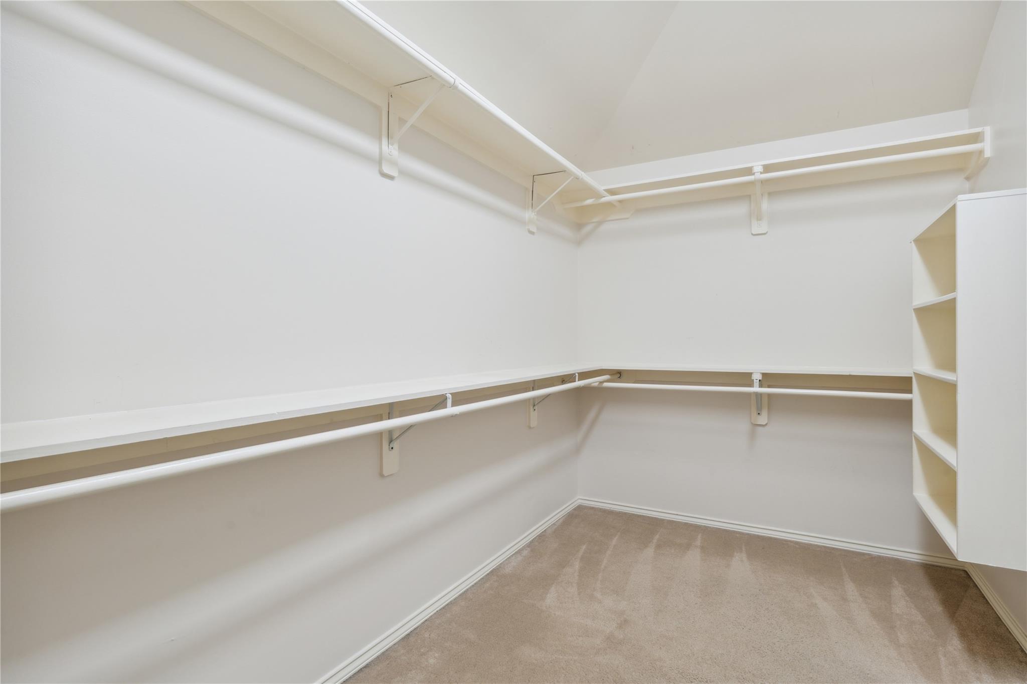 4323 Sunlit Pass Loop