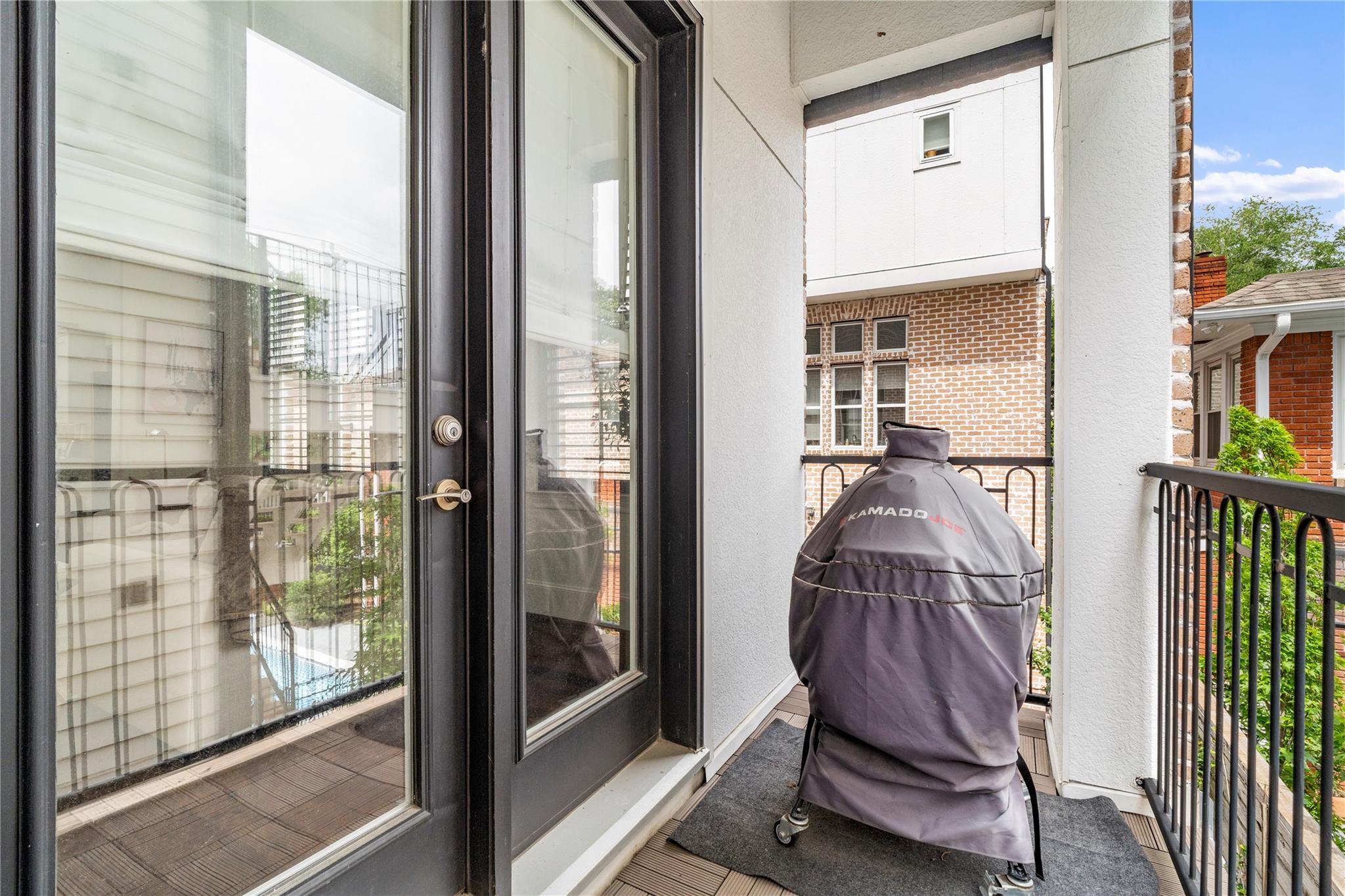 1403 Isabella Street