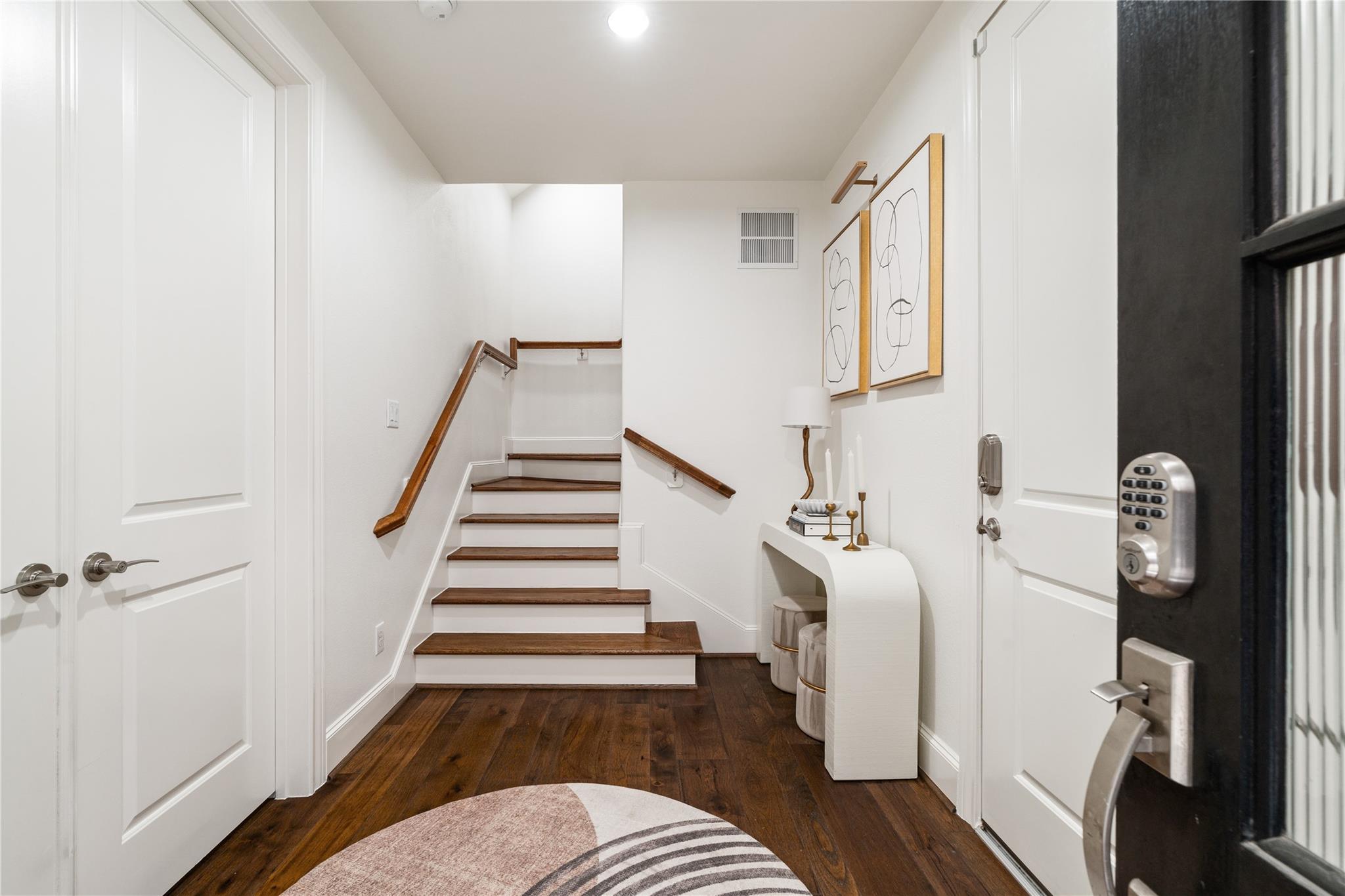 1403 Isabella Street