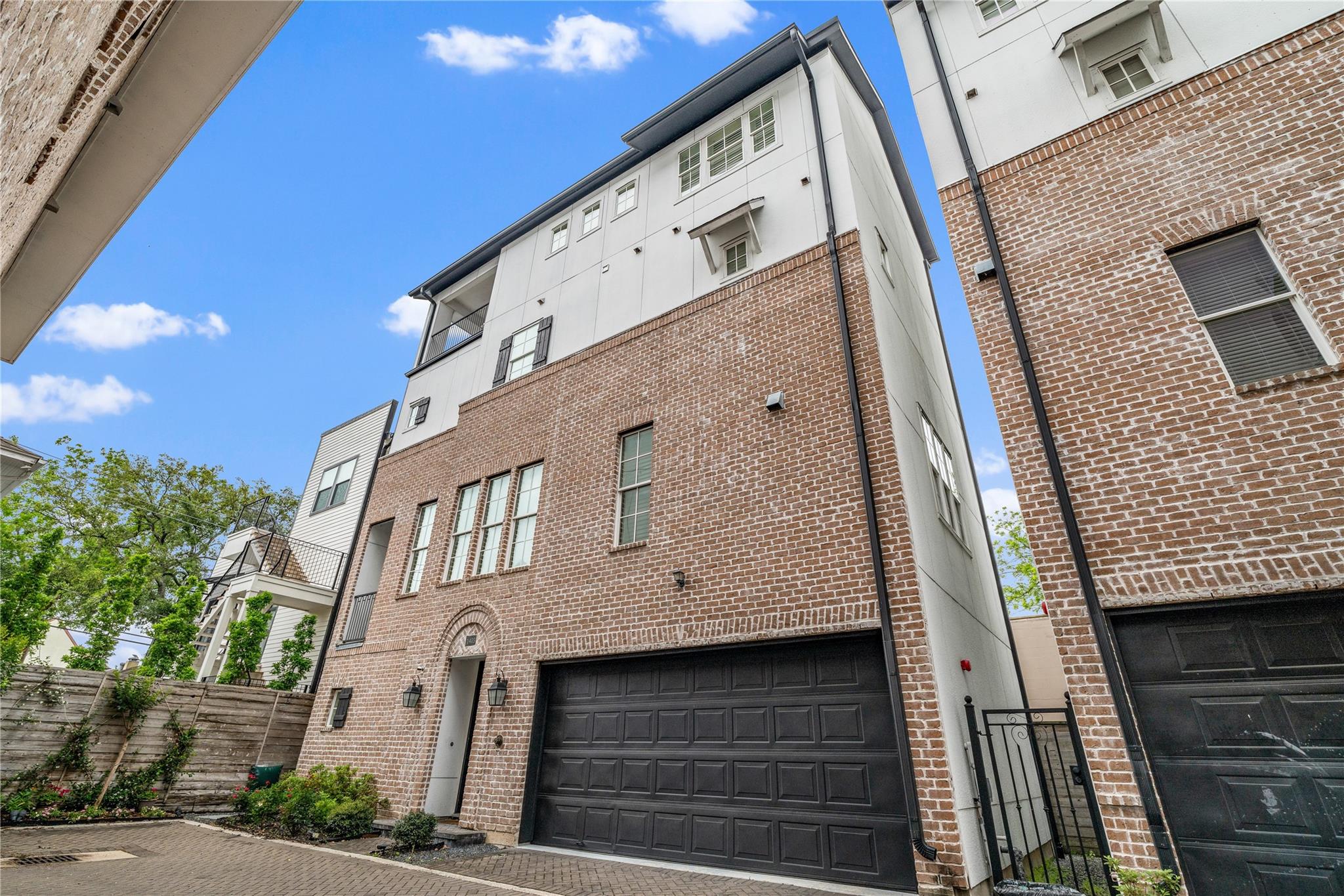 1403 Isabella Street