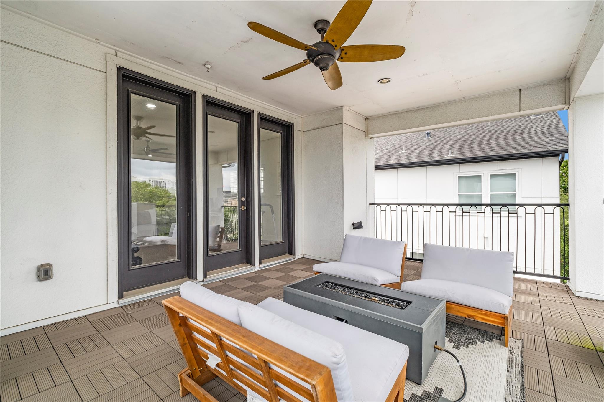 1403 Isabella Street