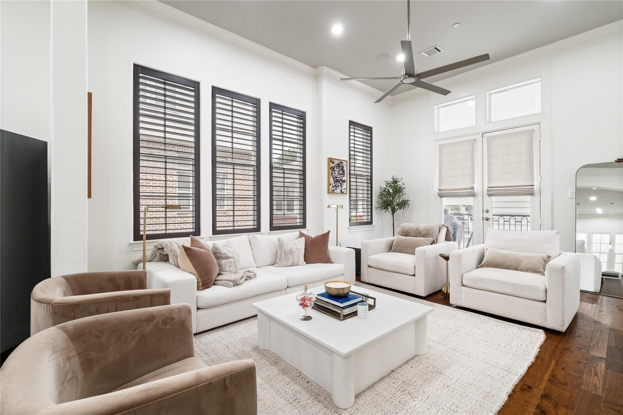 1403 Isabella Street