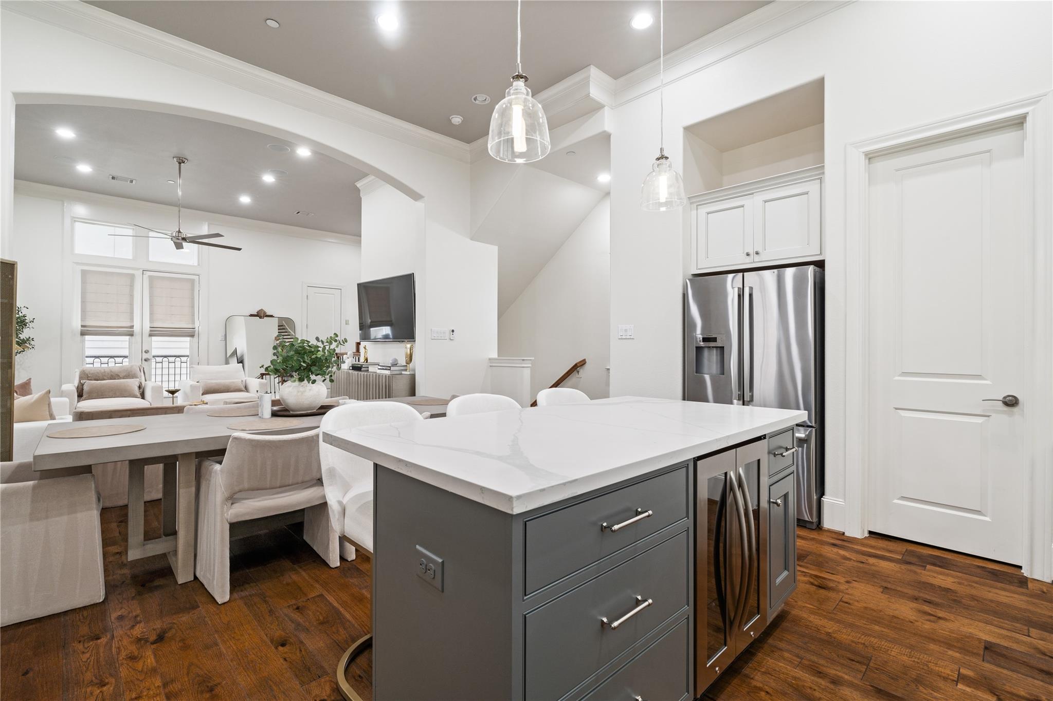 1403 Isabella Street