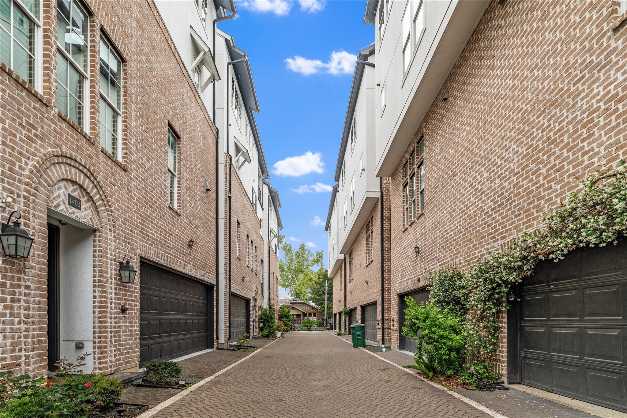 1403 Isabella Street