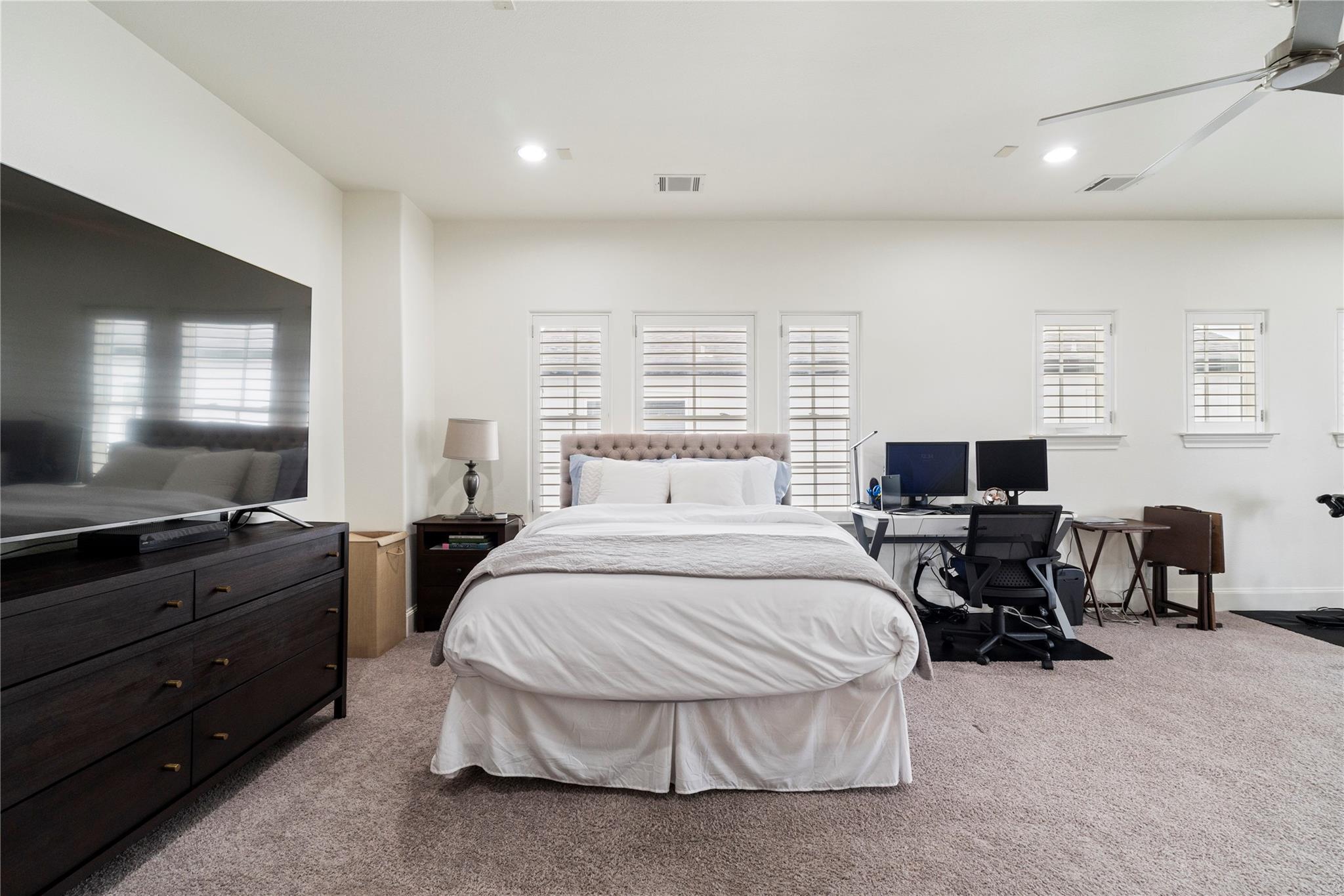 1403 Isabella Street