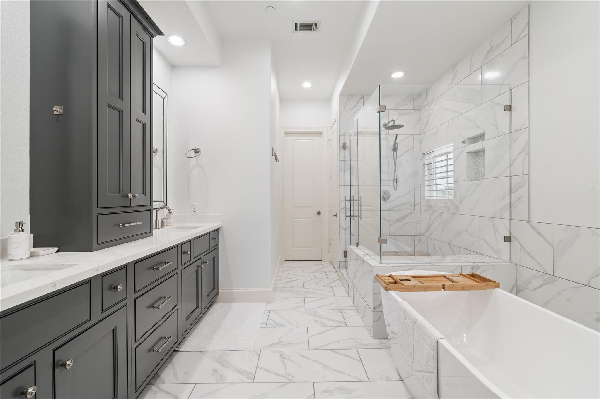 1403 Isabella Street