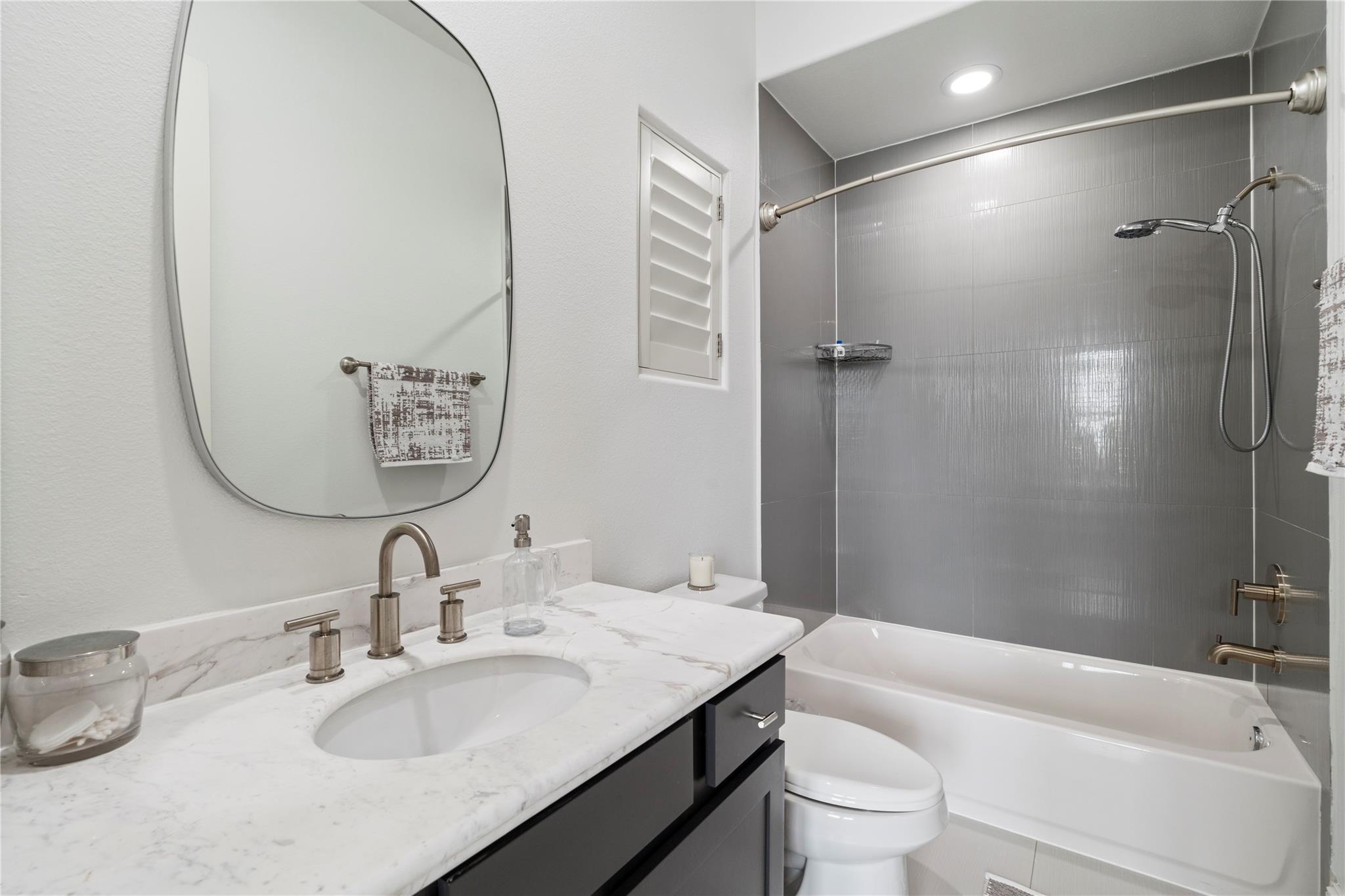 1403 Isabella Street