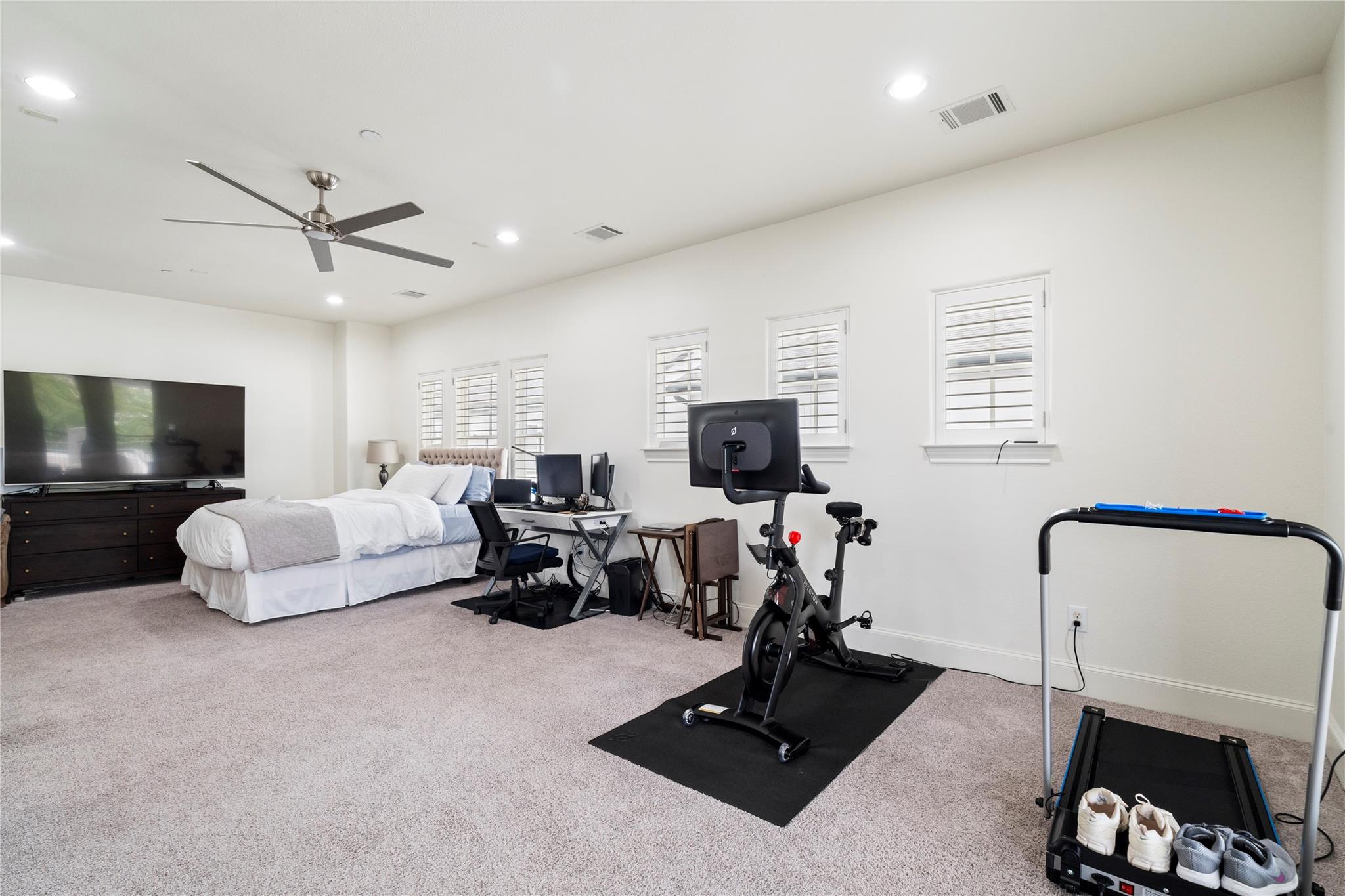 1403 Isabella Street