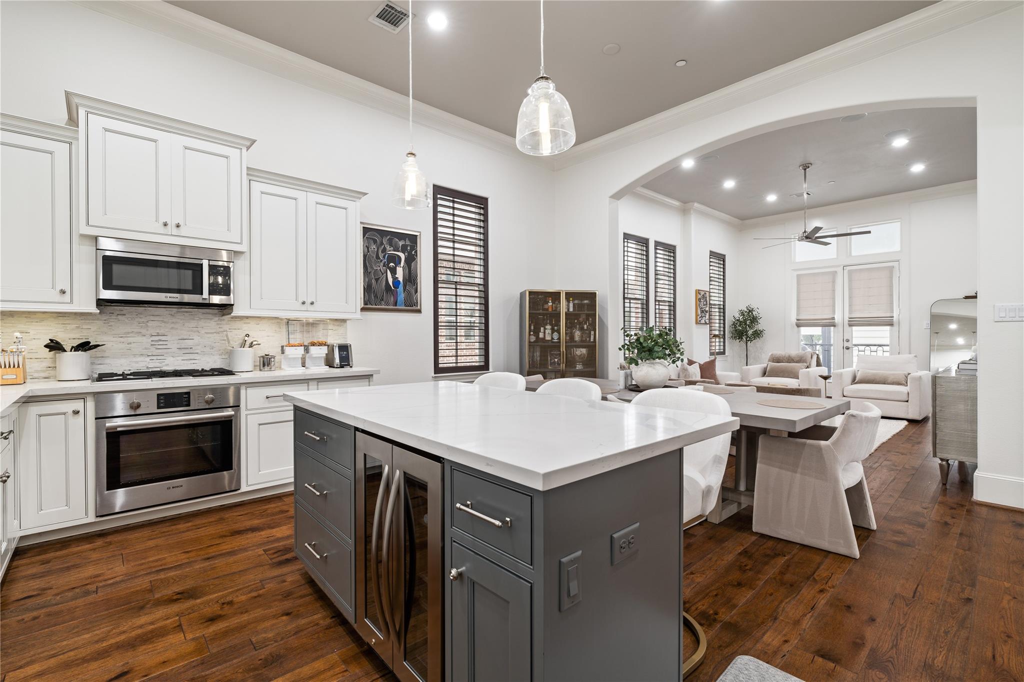 1403 Isabella Street