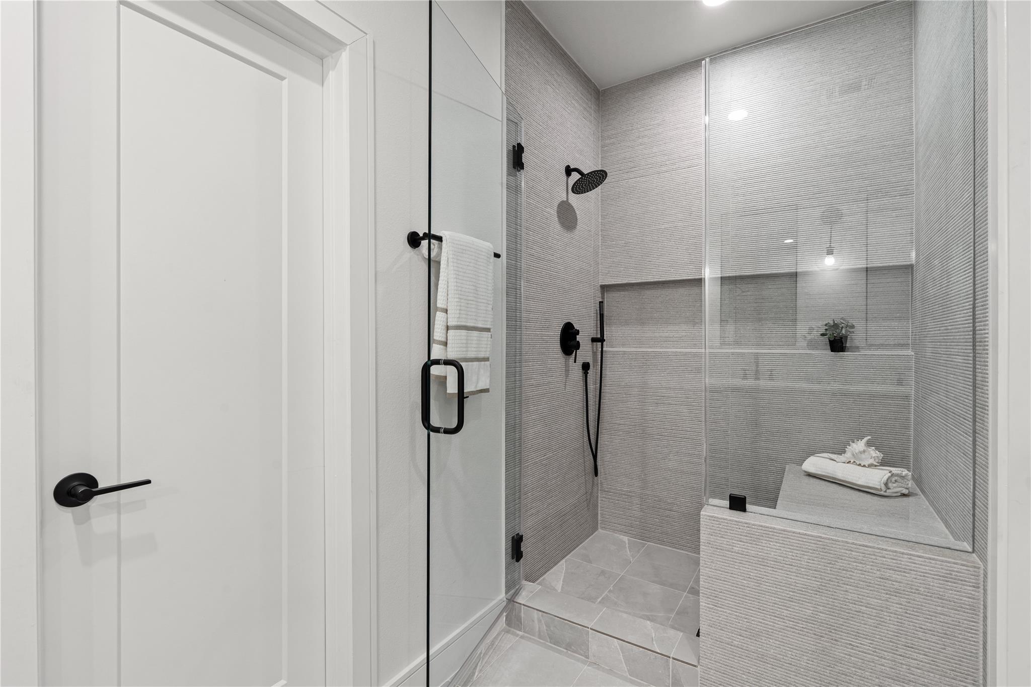 8019 Grandview Street