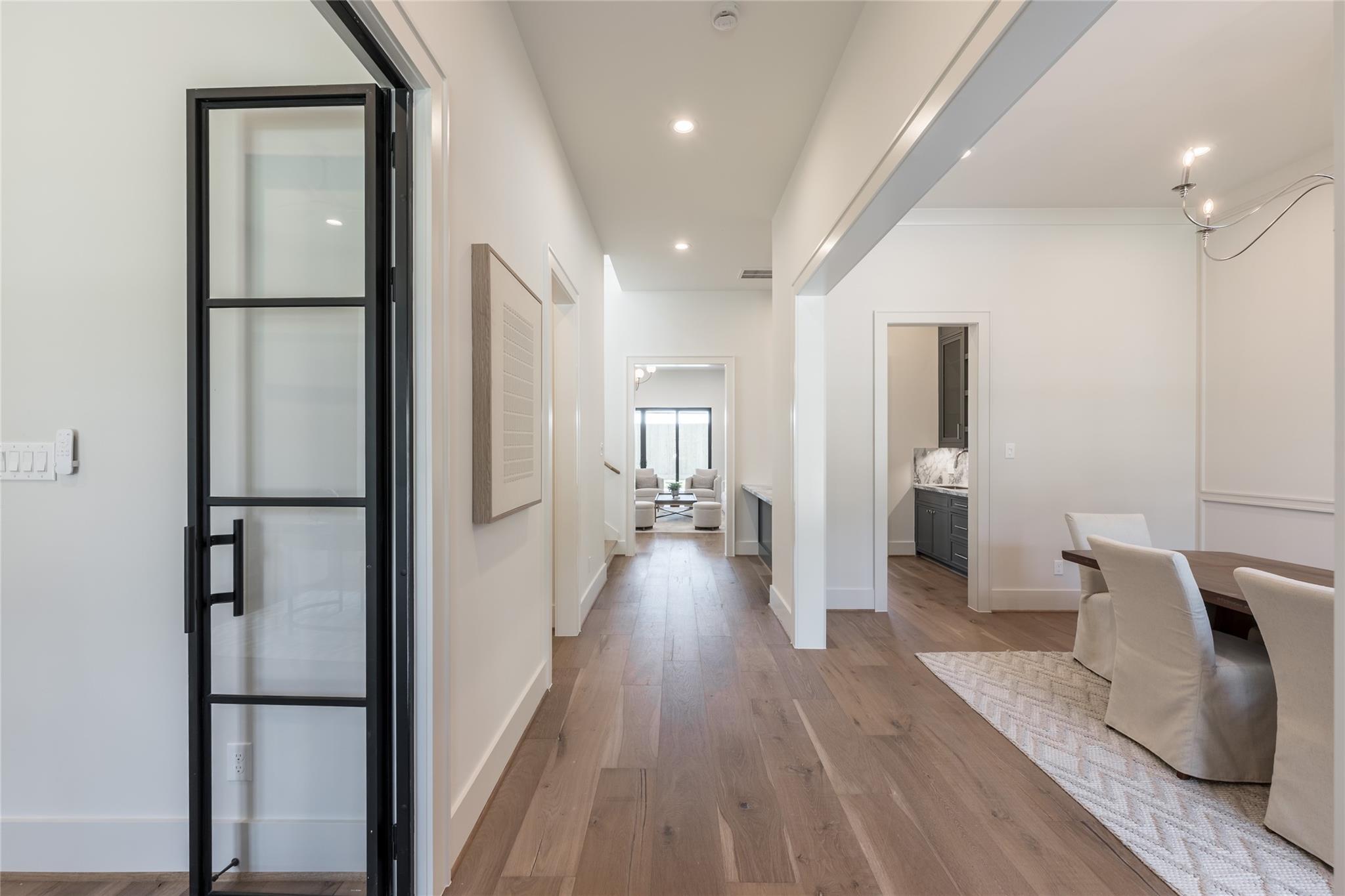 1241 Du Barry Lane