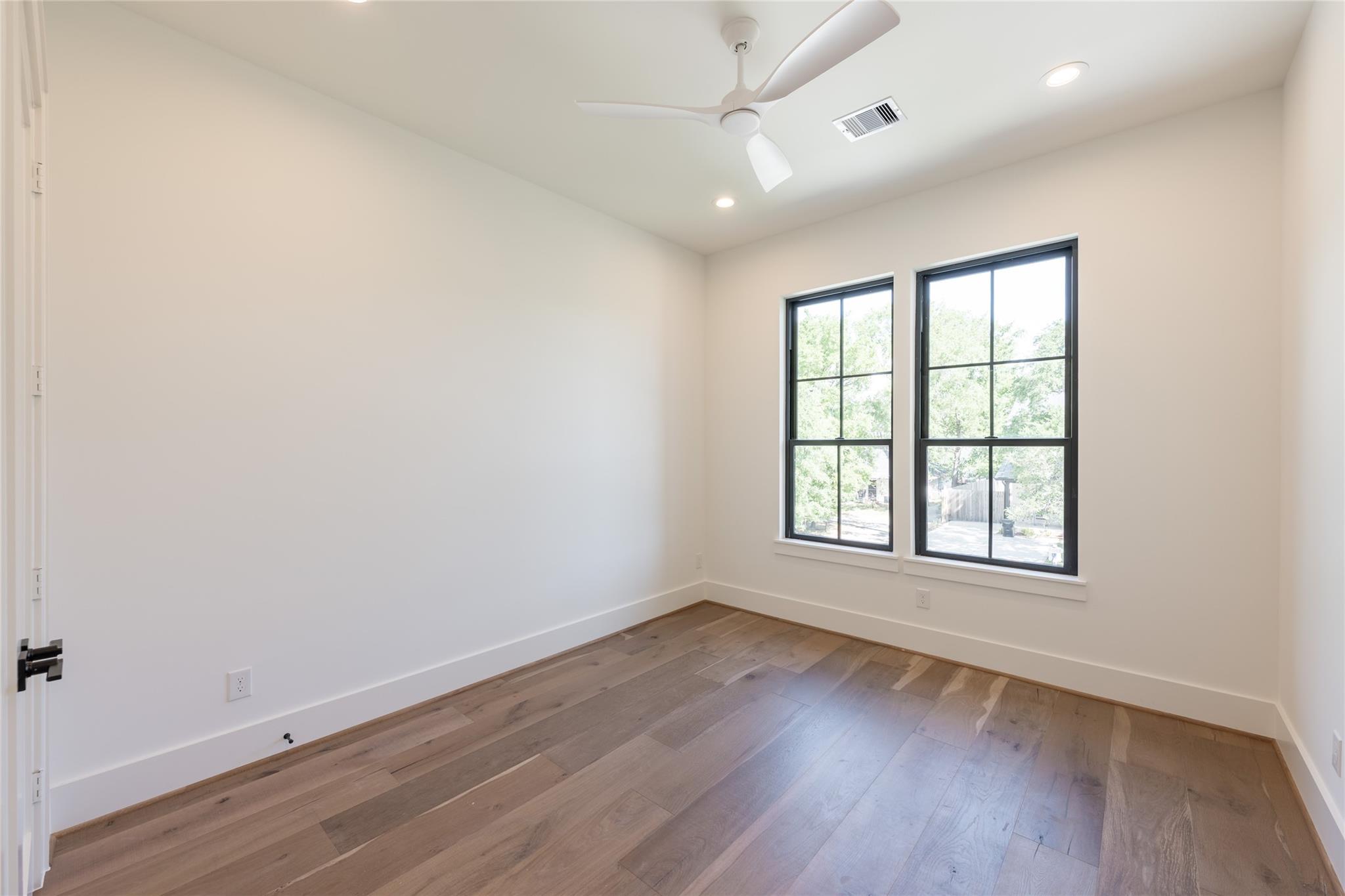 1241 Du Barry Lane