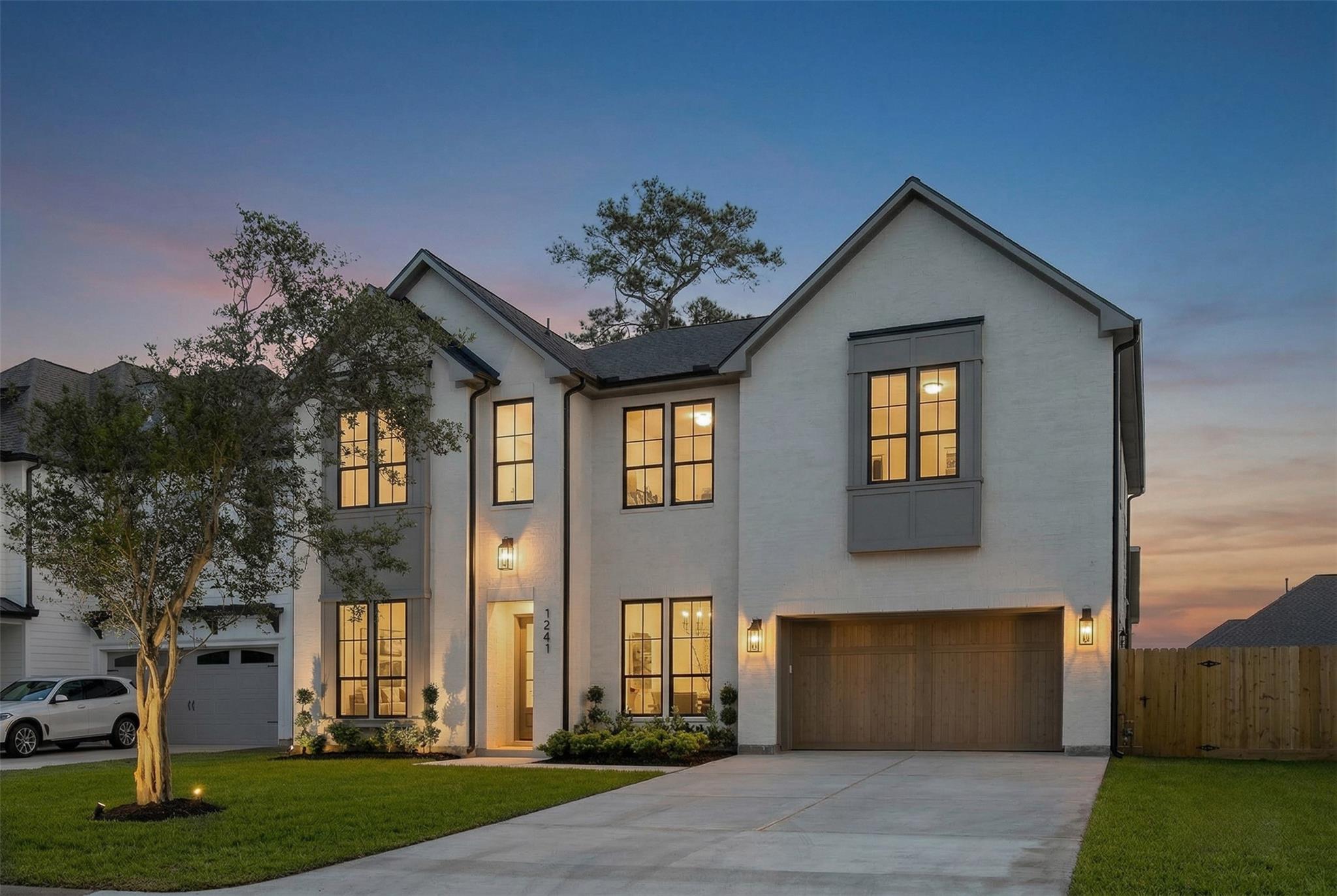 1241 Du Barry Lane